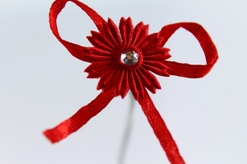 Ribbon Bows Daisy Diamante Pack12 Red Self Adhesive