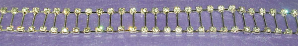 Diamante Chain Bars 10yd B85