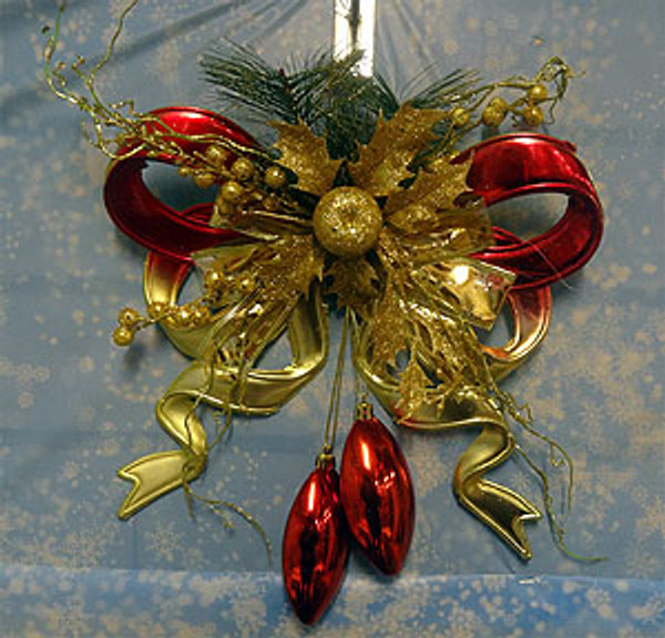 Ornate Bow christmas decoration red and gold