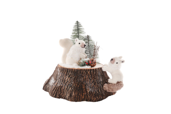 Squirrels on Log Scene 40cm