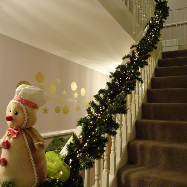 270cm Deluxe Green Garland 300*40cm tips