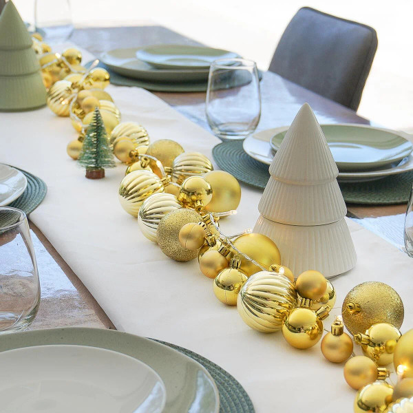 2.2m Gold Bauble Cluster Garland WWhite BO LED