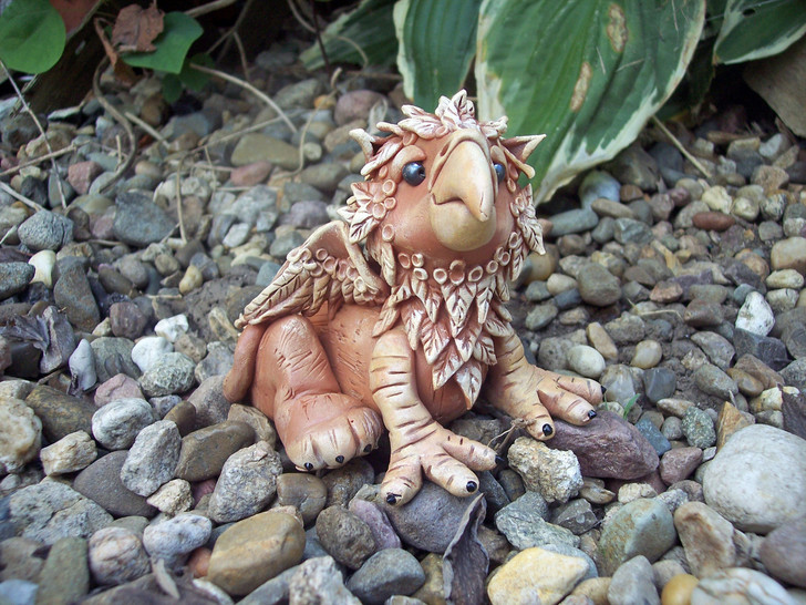 Stormy the Baby Griffin - Free Tutorial