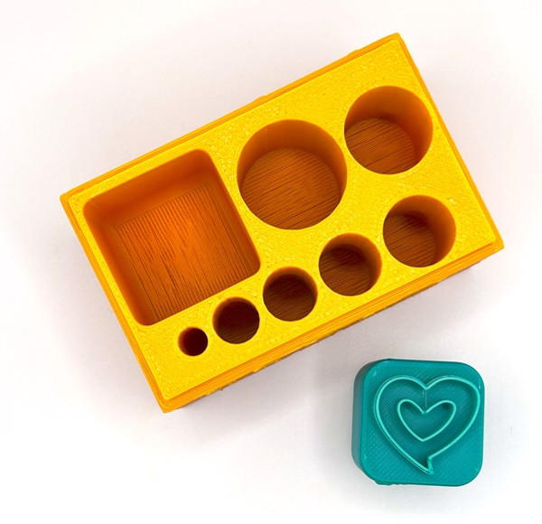 PCP KK Keepers Complete Set of 8 Plus 1 Lid