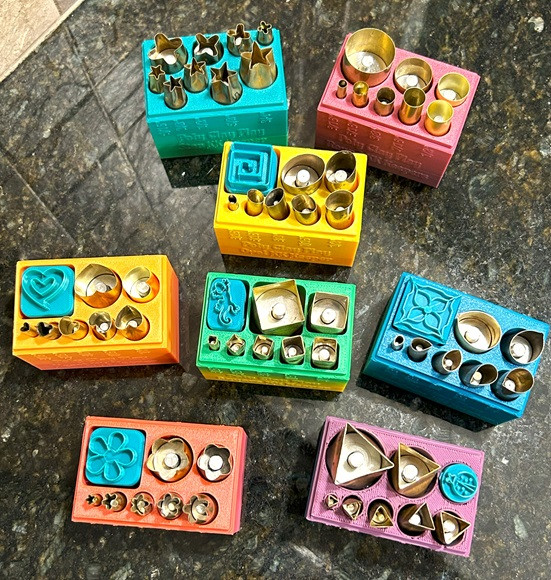 Kemper Kutters not included. Please purchase separately.