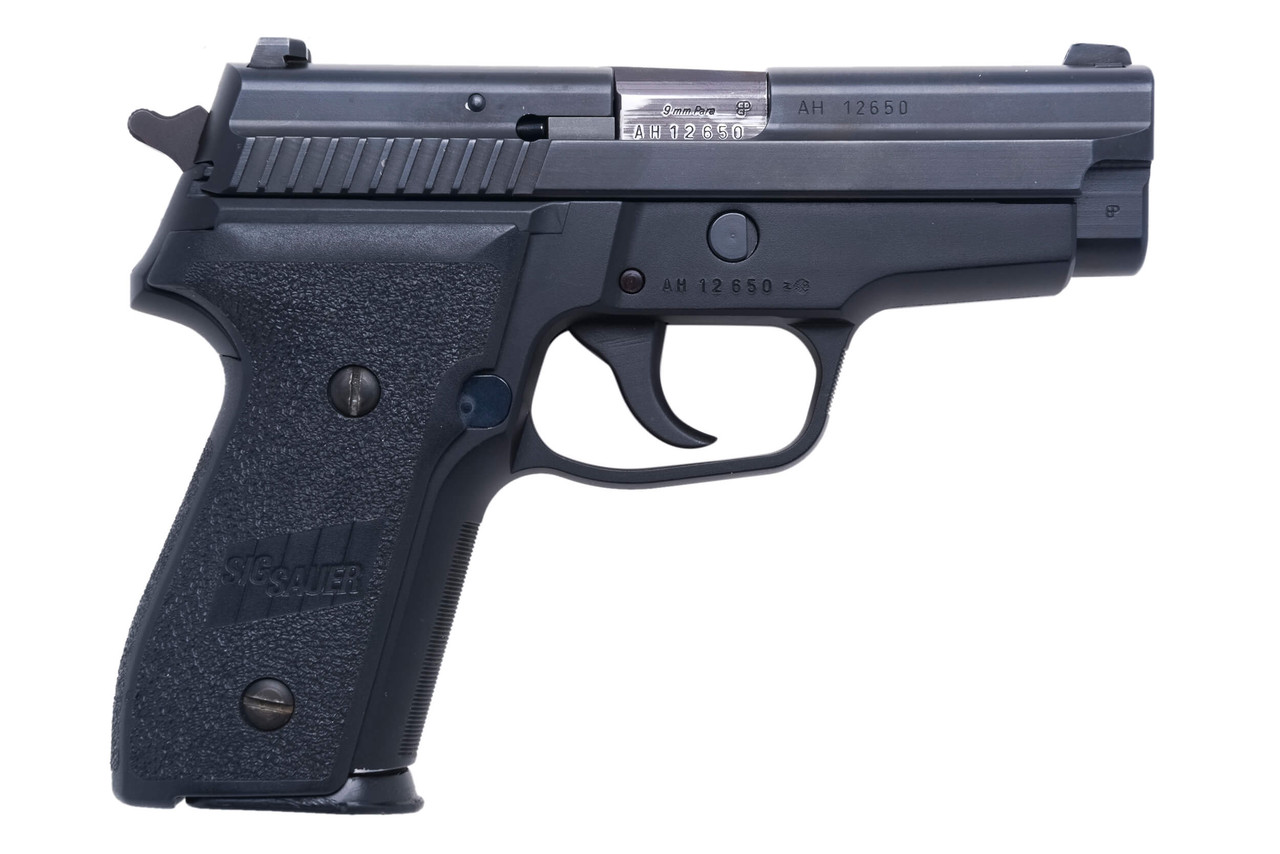 SIG Sauer P229 - Geneva Police - sn AH12xxx