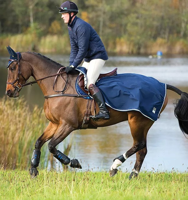 Horseware Rambo Newmarket Competition Fleece - Coperta In Pile Per Cavallo Con Ritaglio Sella, Anti-Pilling, Traspirante