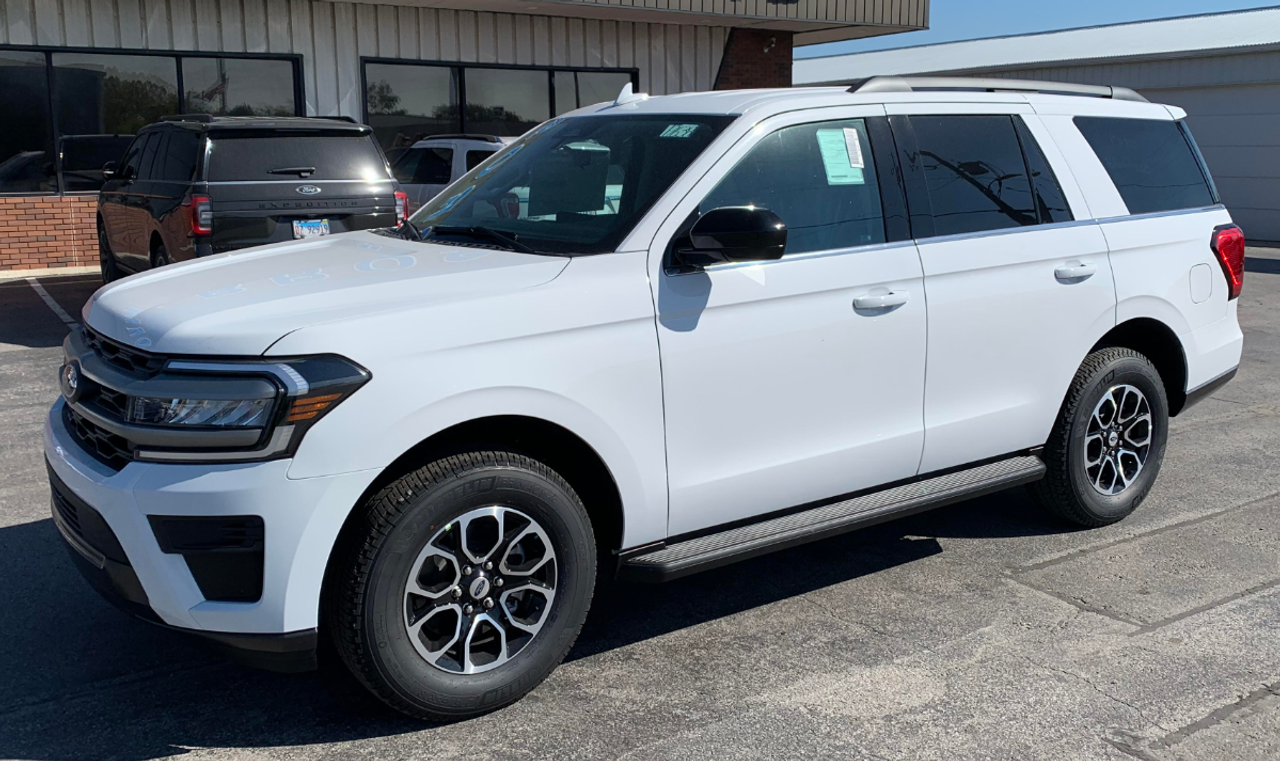 New 2023 White Ford Expedition SSV 4x4 Ecoboost; ready to be built for Law Enforcement as an Admin Turnkey Package (includes Emergency Warning Lighting, Siren, Controller, etc.), + Delivery, TK23EXPED-W4