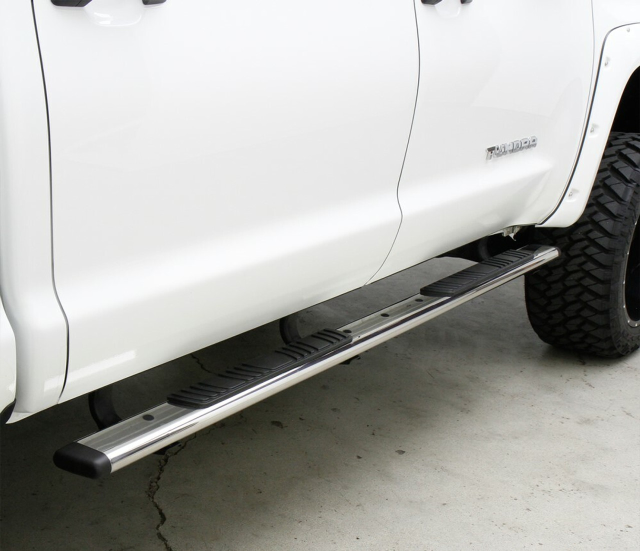 Go Rhino 685418080PS Ford, F-250, F-350 Super Duty, 1999 - 2016, 5 inch OE Xtreme Low Profile - Complete Kit: Sidesteps + Brackets, Stainless steel, Polished, 650080PS side bars + 6841805 OE Xtreme Brackets. 5 inch wide x 80 inch long side bars