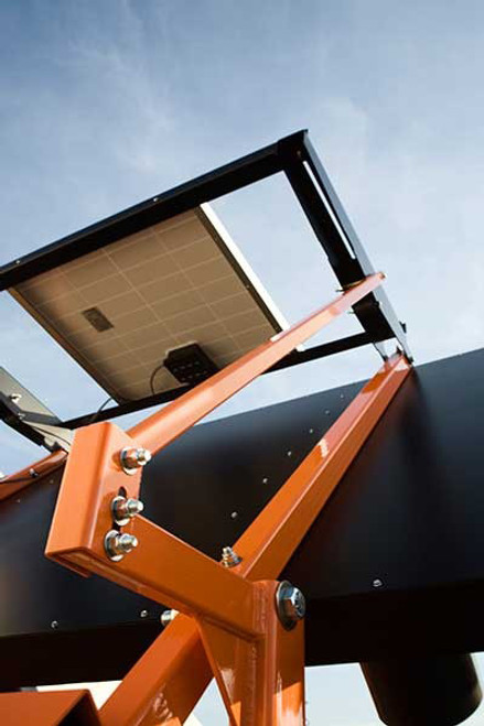 Wanco Solar Powered Arrow Board Trailer, Folding or Vertical Board, 15 Light or 25 Light Display