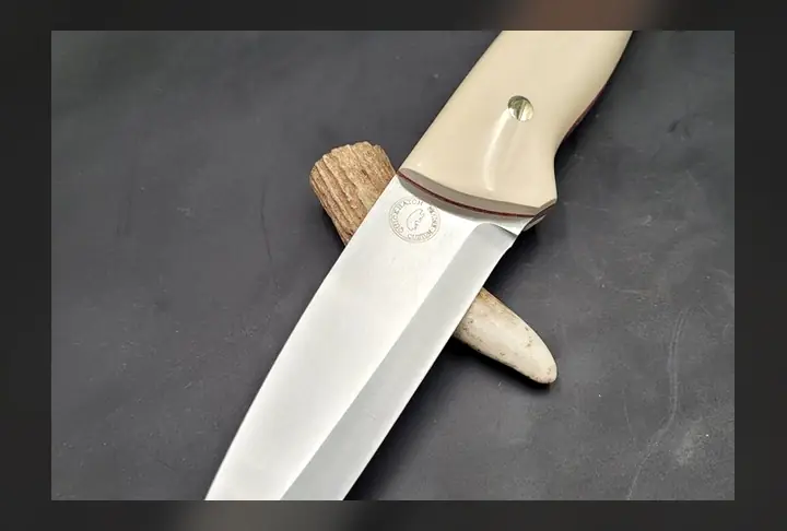 Quickhatch carbon steel bushcraft knife with a field-ready finish