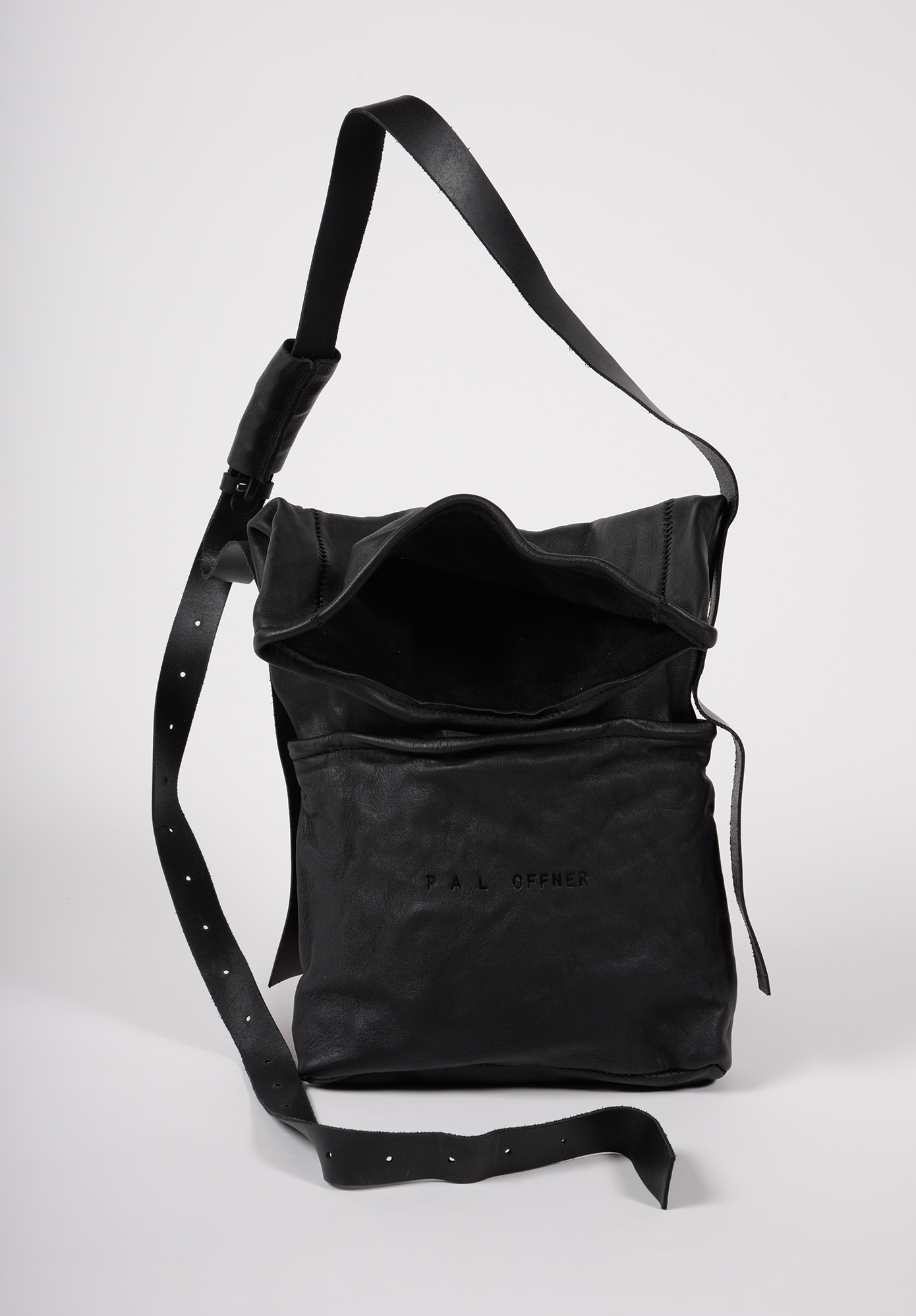 POUCH BAG SMALL - BLACK