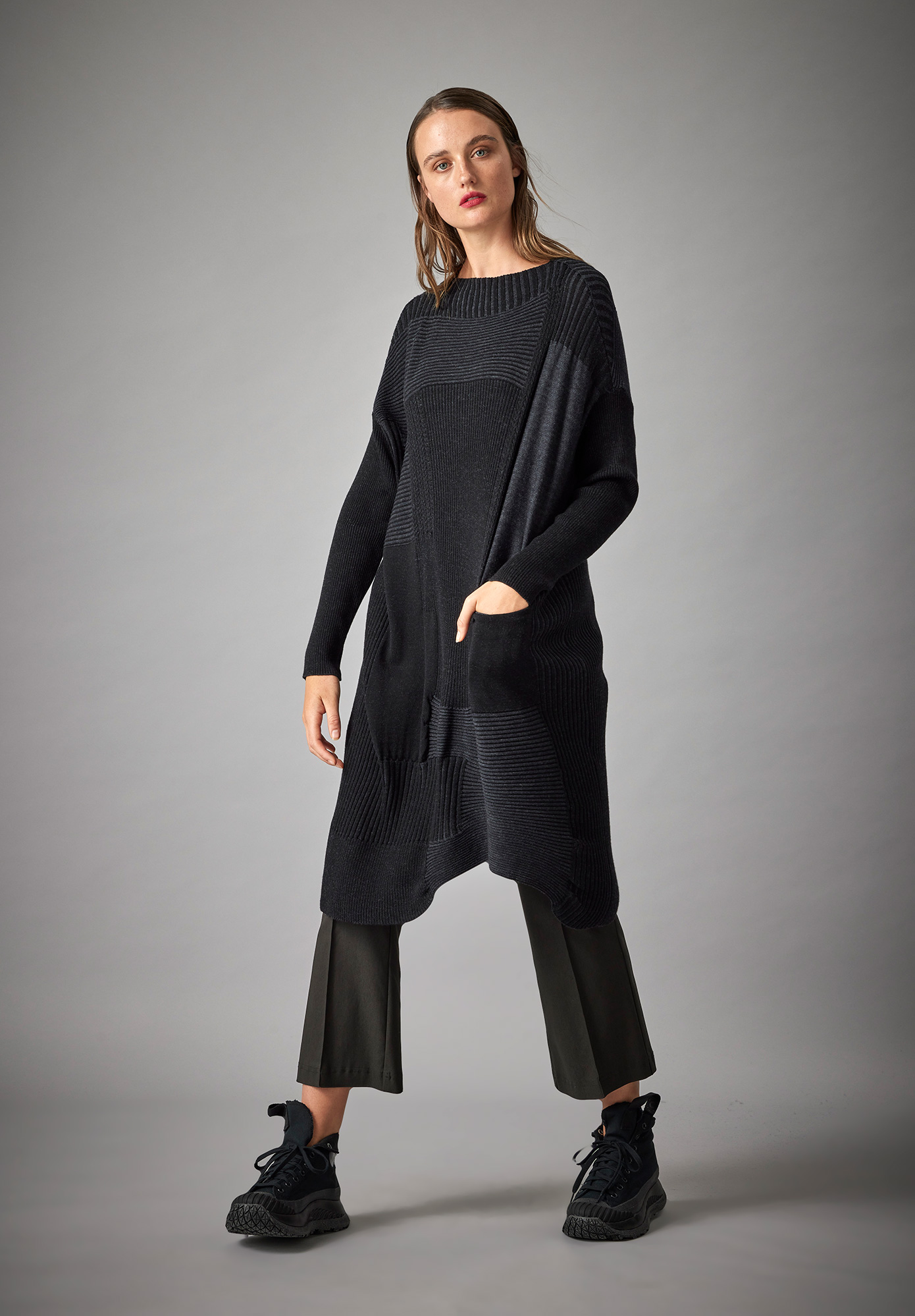 MM SÖHN - FRETWORK TUNIC DRESS - BLACK | COAL