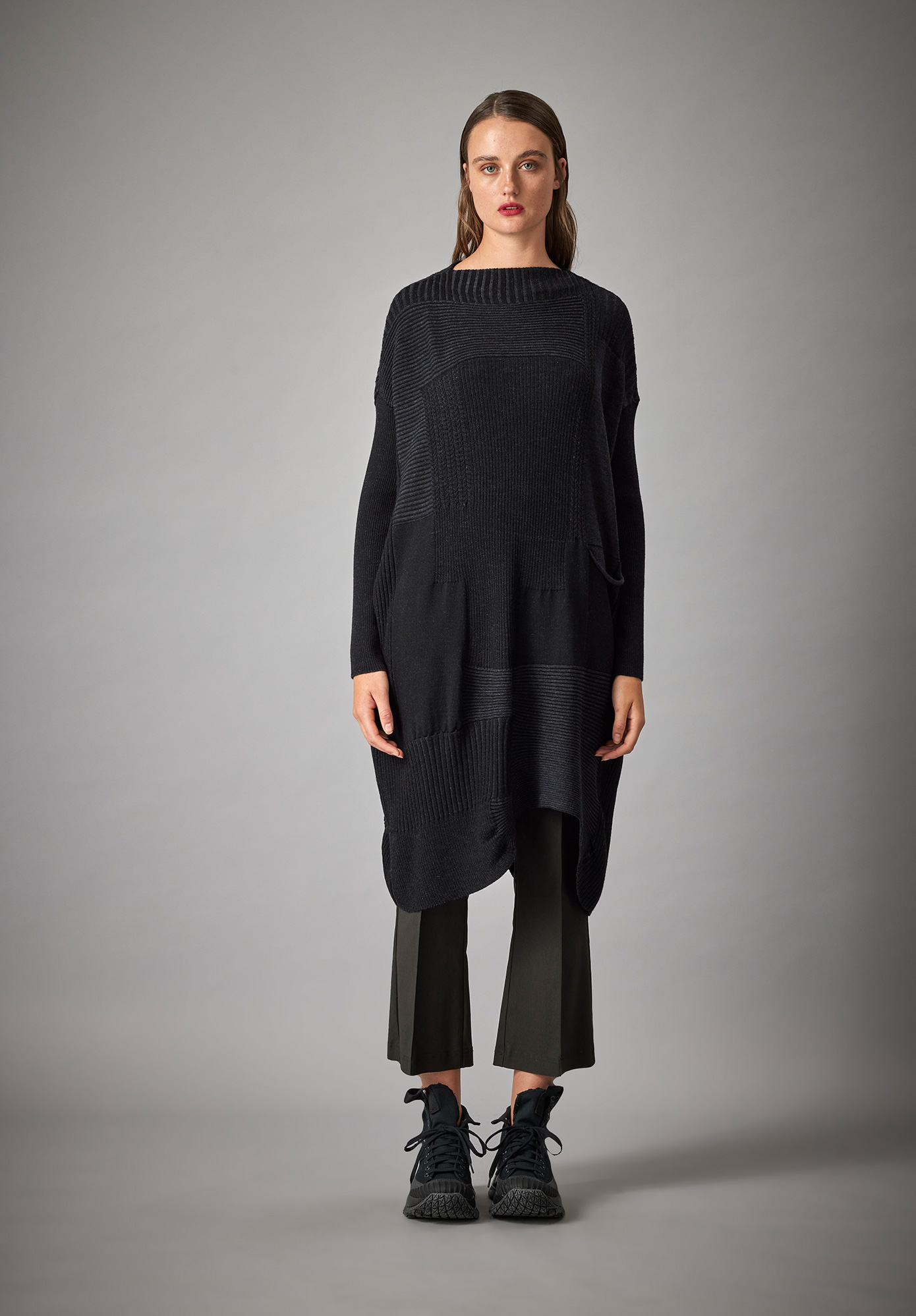 FRETWORK TUNIC DRESS - BLACK | COAL