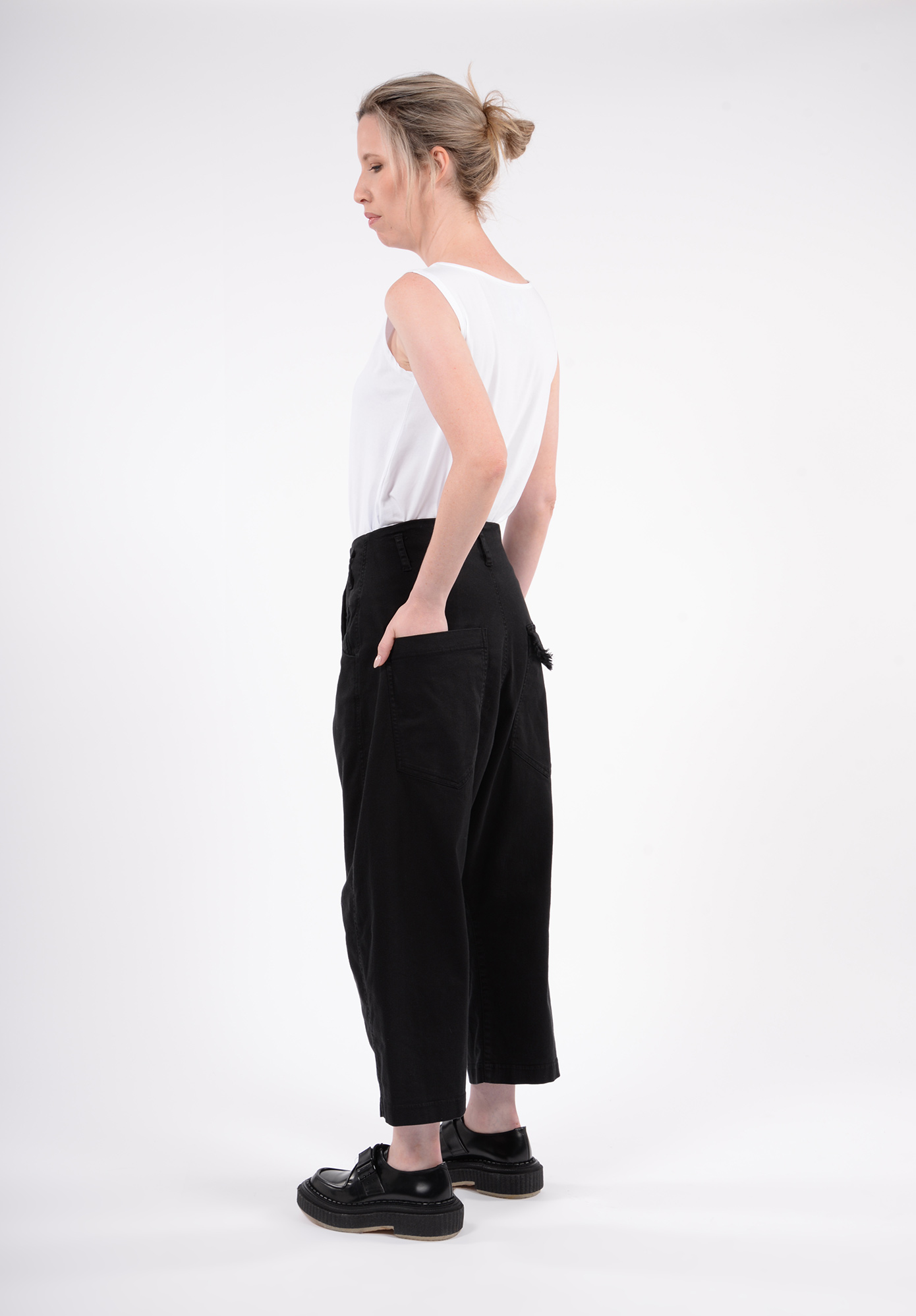 PAL OFFNER - BALLOON FIT TROUSERS - SUPER STRETCH DENIM - BLACK