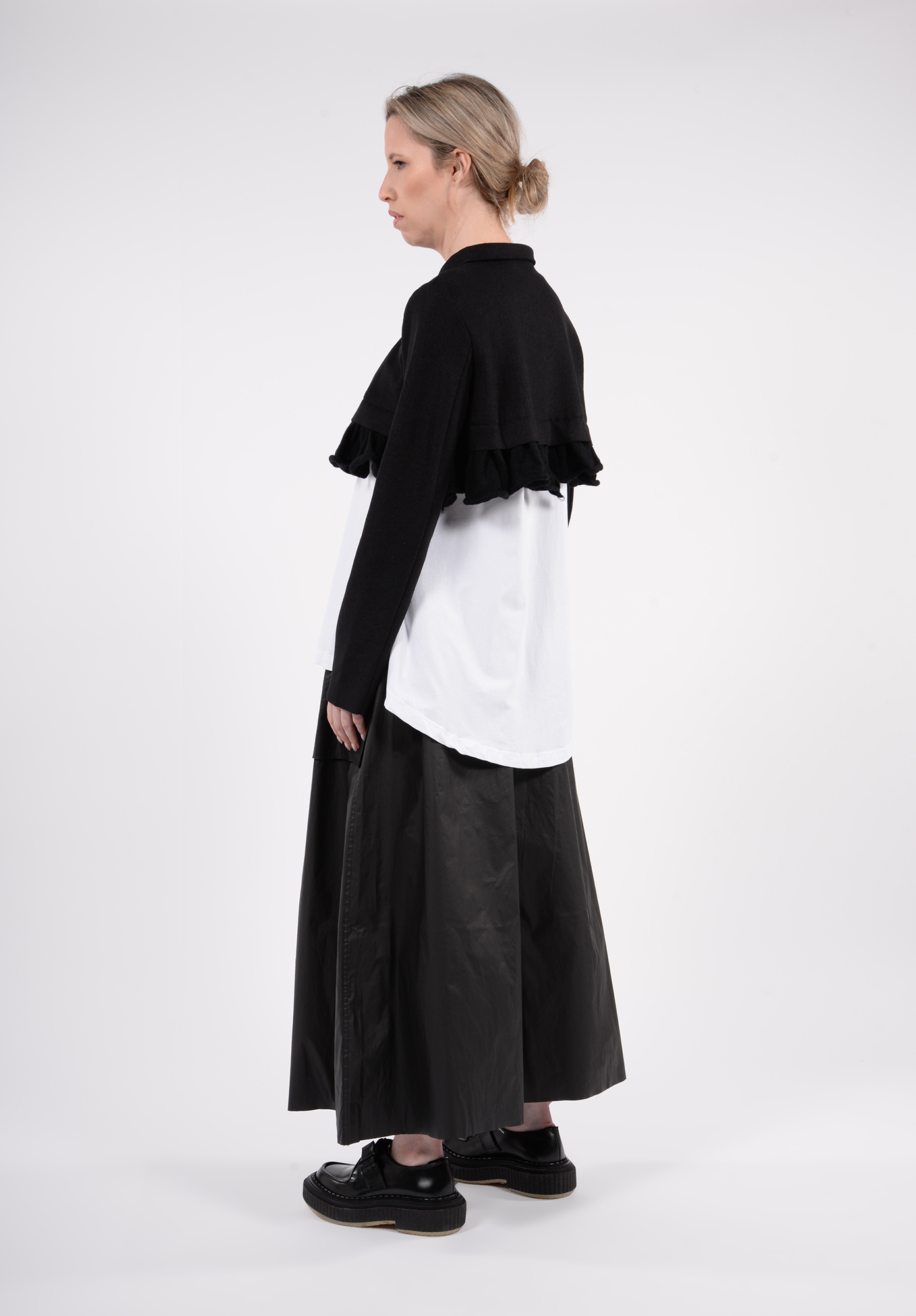 STUDIO RUNDHOLZ - BLACK LABEL - CROPPED GATHERED INSERT JACKET - BLACK