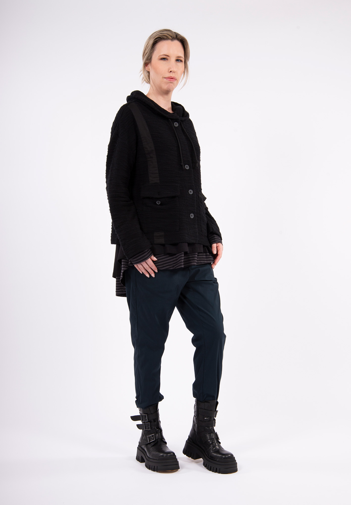 PAL OFFNER - LOOSE HOODED JACKET - BUBBLE SWEAT - BLACK