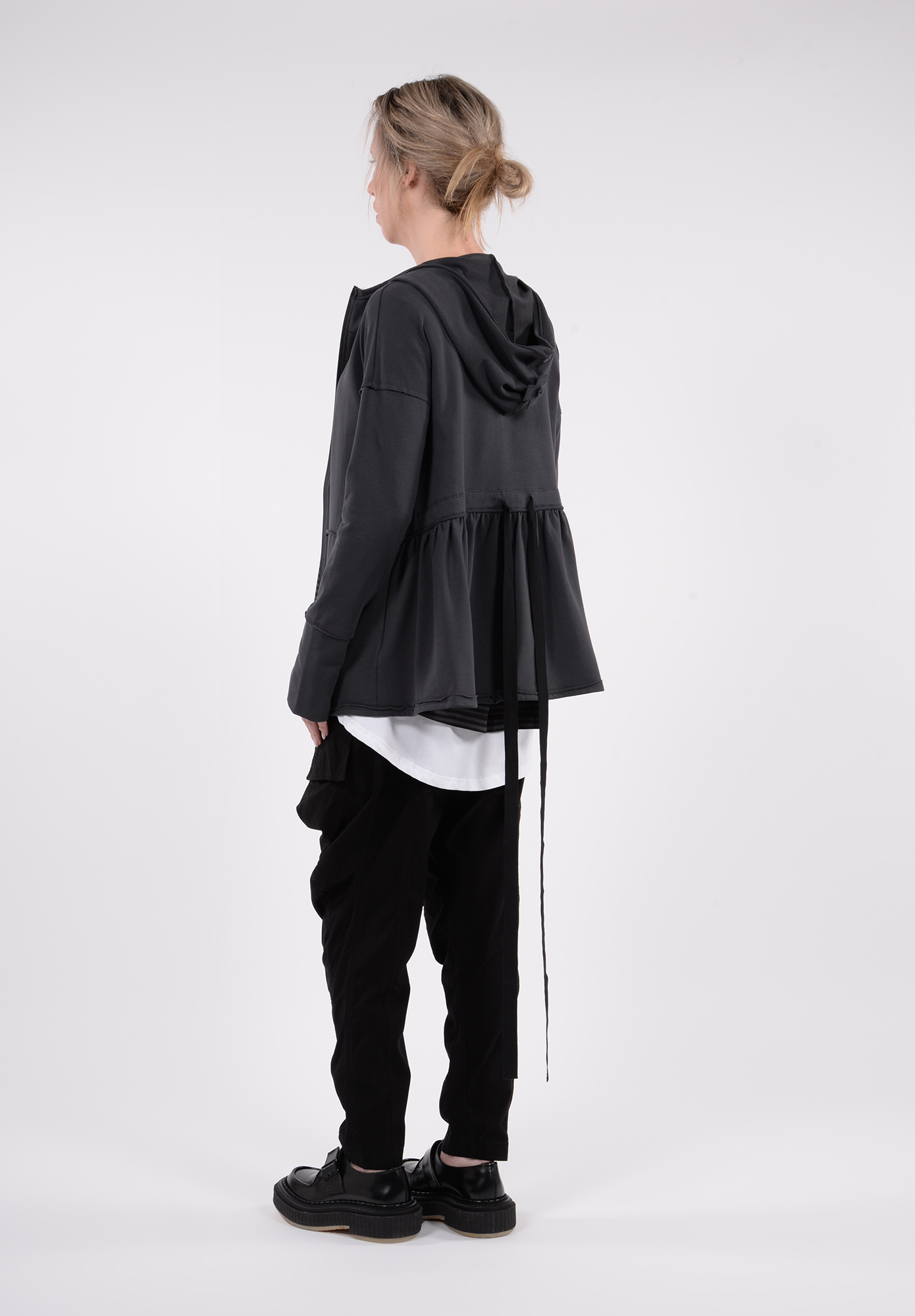 PLUSLAVIE - PLEATED HOODIE - ANTHRA