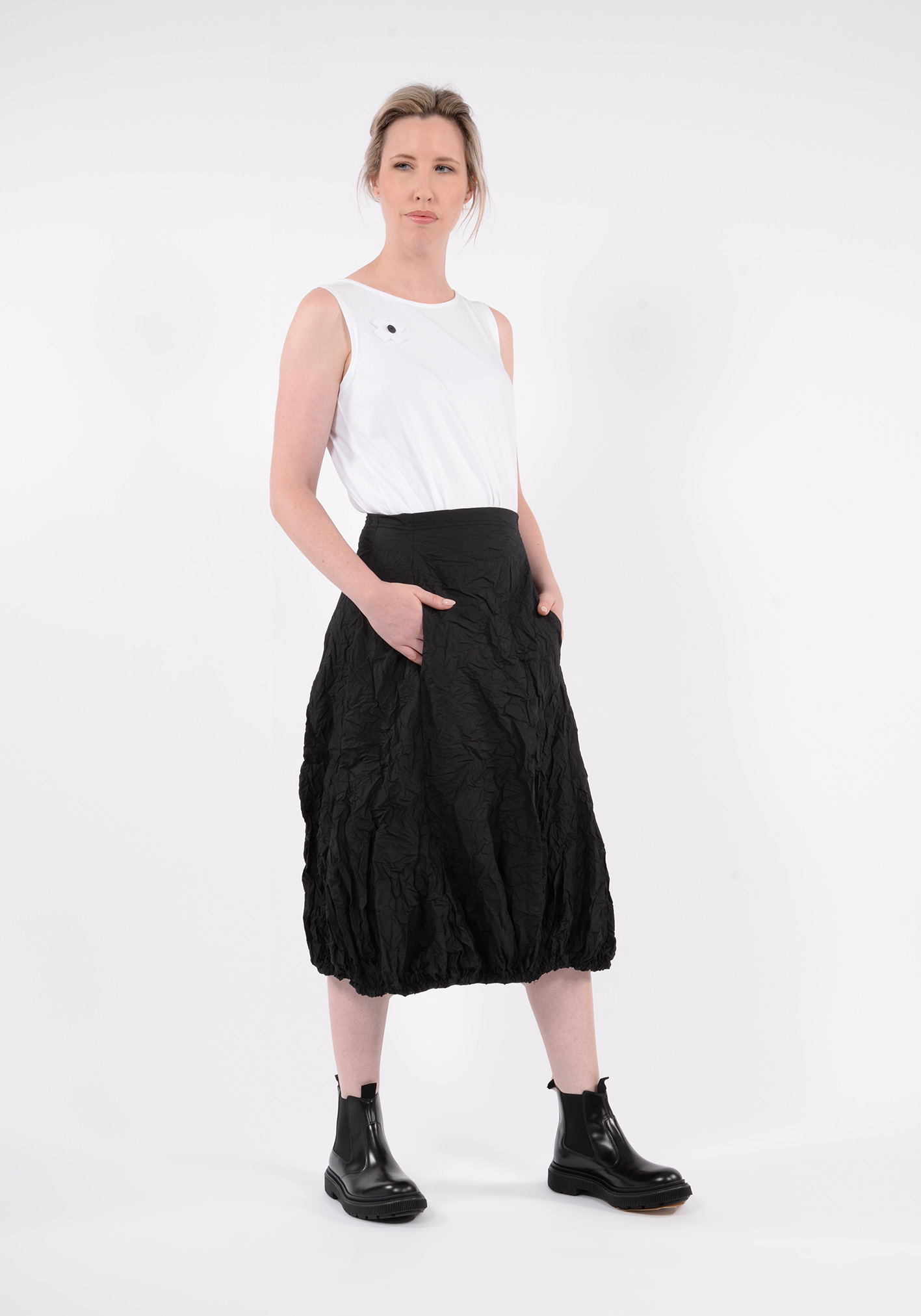 STUDIO RUNDHOLZ BLACK LABEL - CRUSHED GATHERED HEM SKIRT - BLACK