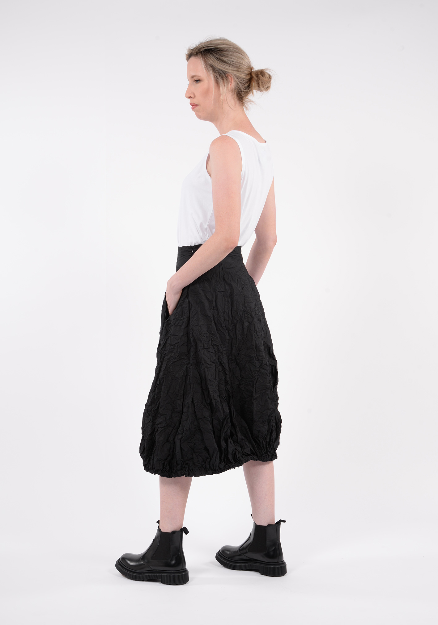 STUDIO RUNDHOLZ BLACK LABEL - CRUSHED GATHERED HEM SKIRT - BLACK