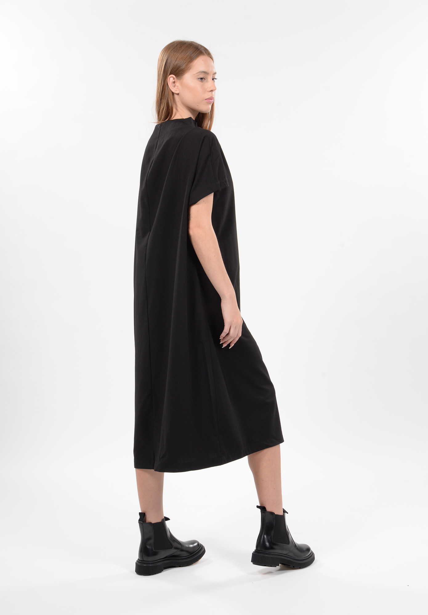 MOYURU - BUTTON NECK DRESS - BLACK