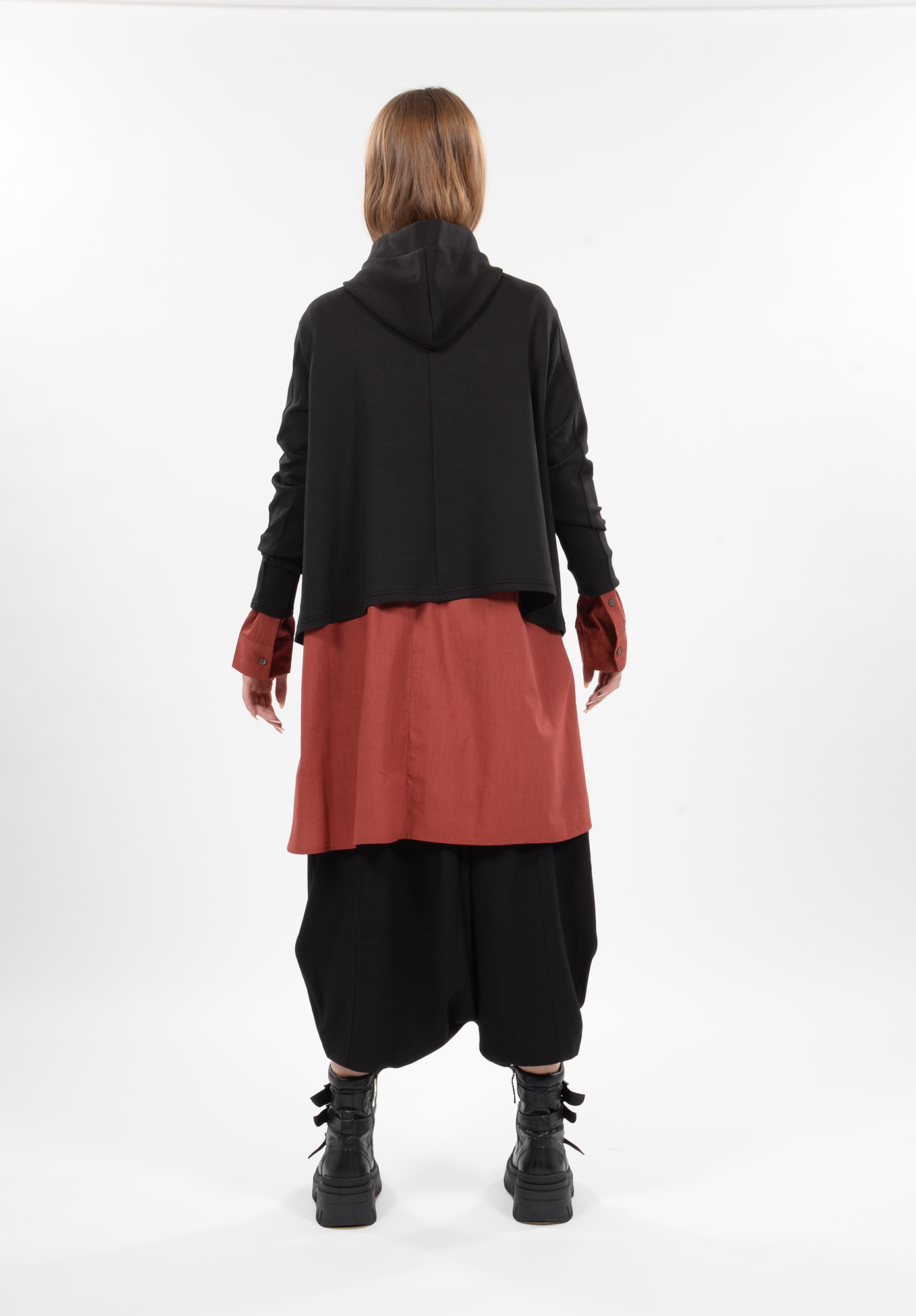 MOYURU - NOTCH TOP - BLACK COMBO