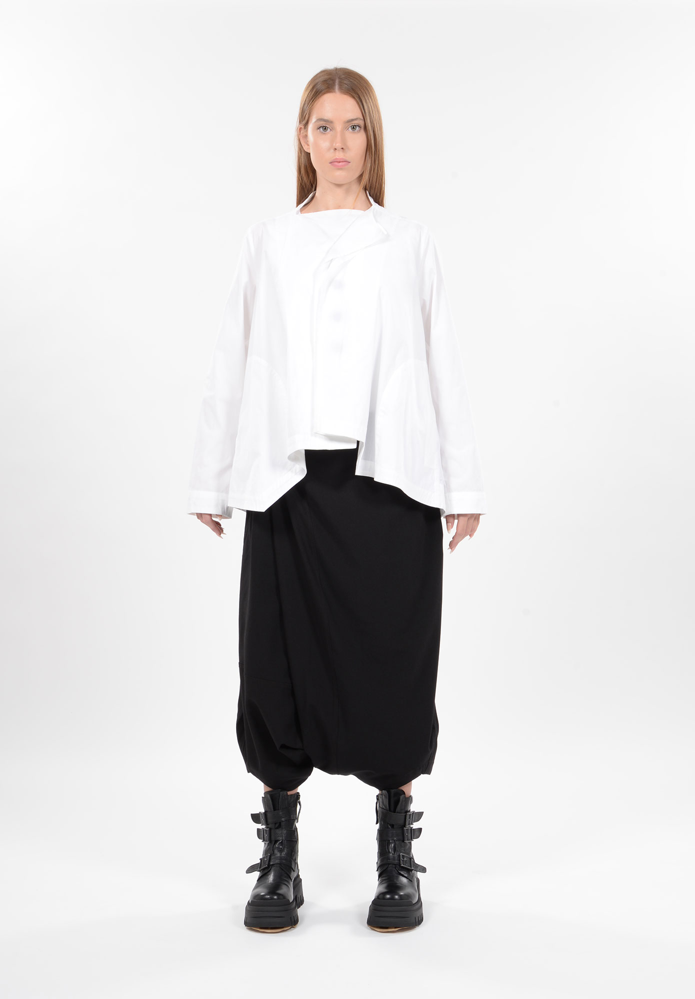 MOYURU - MONO TRAPEZE SHIRT - WHITE