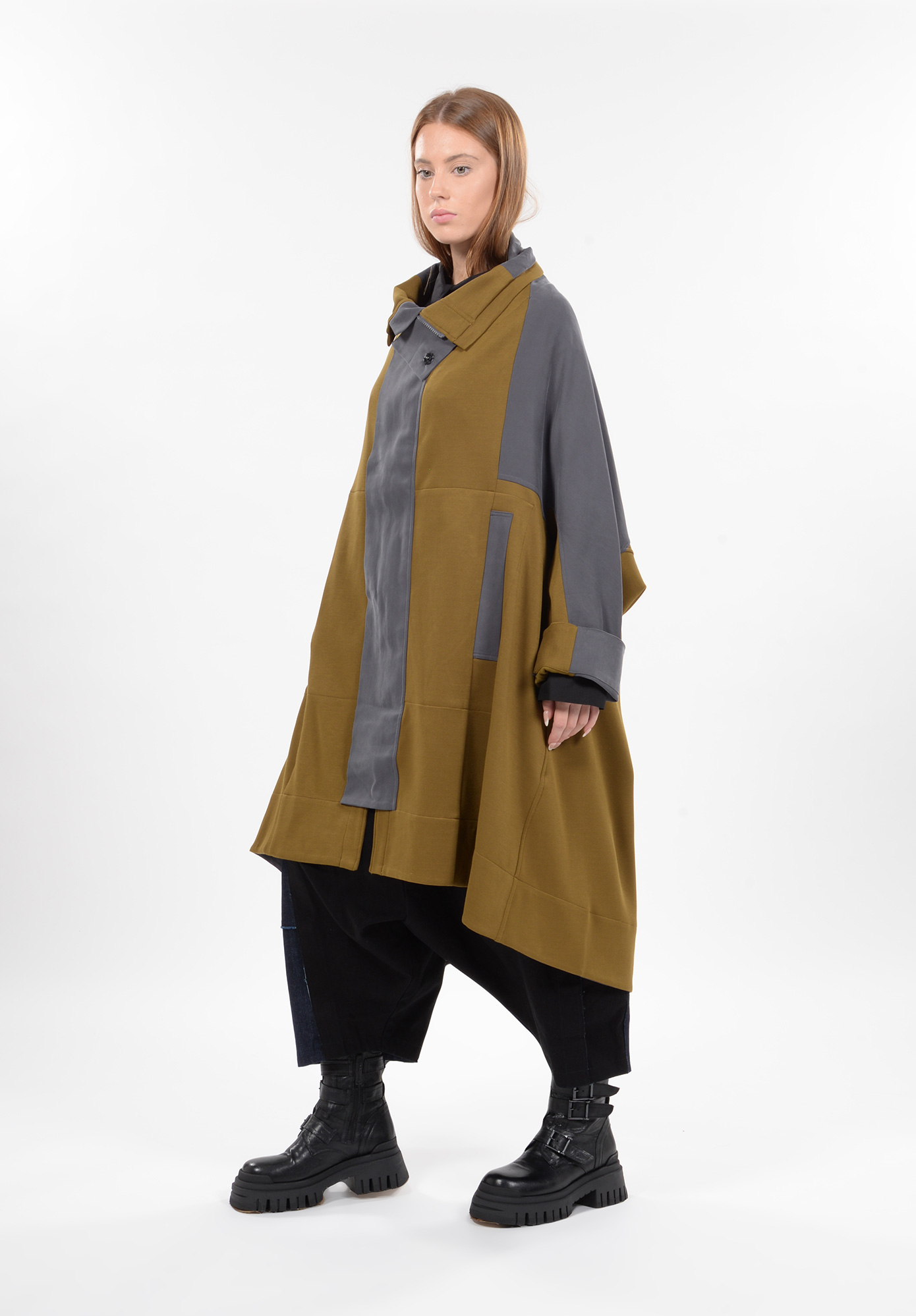 MOYURU - OVERSIZED FUNNEL NECK COAT - KHAKI | GREY