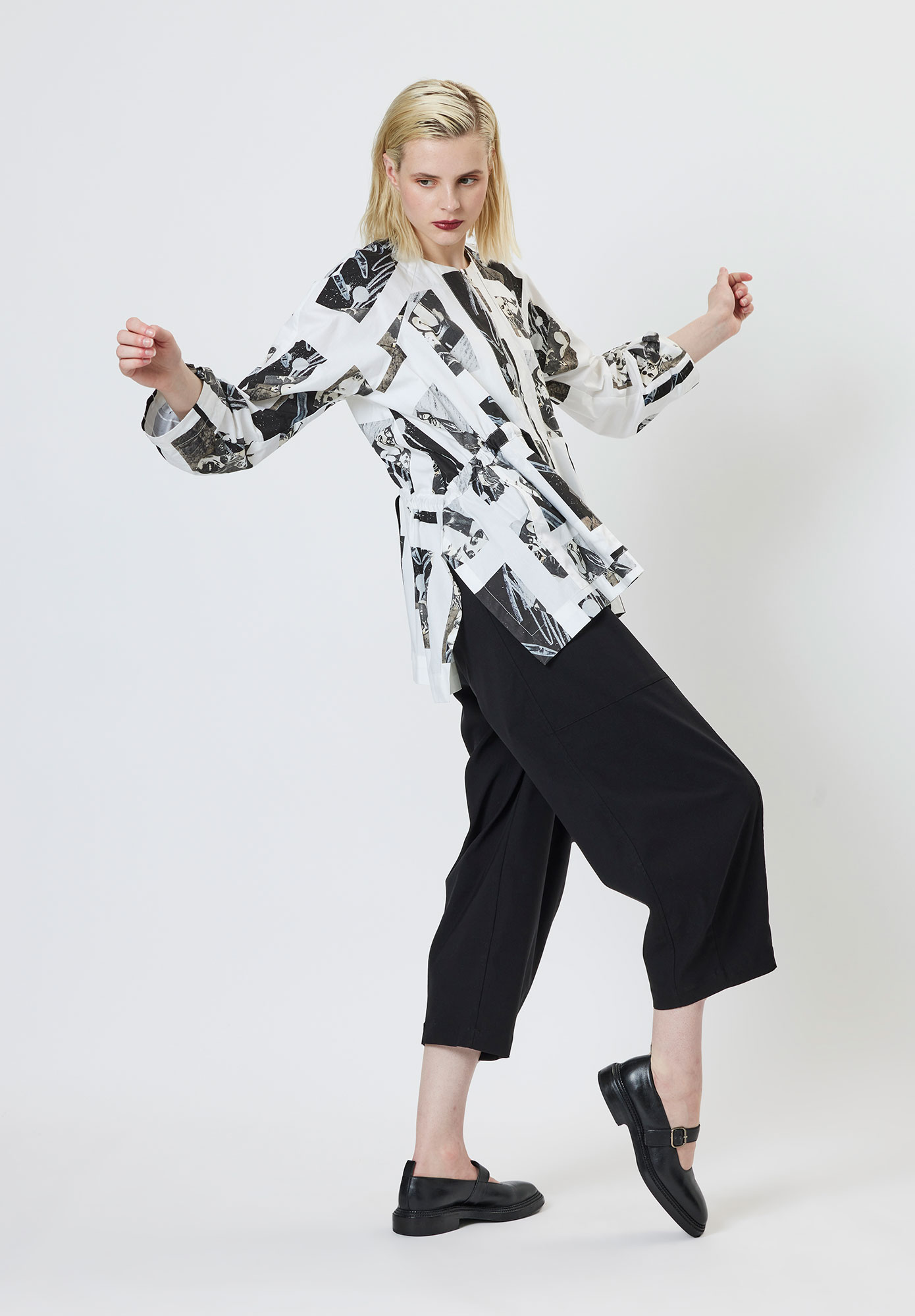 MM SÖHN - DISCORD JACKET WITH DETACHABLE HOOD - ASSEMBLAGE BLOCK PRINT | WHITE