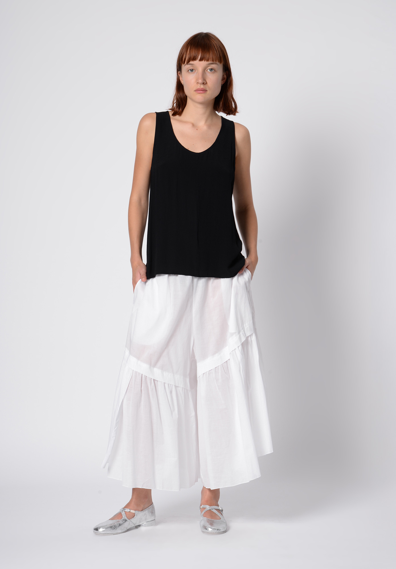 MOYURU -  GATHER PANT - WHITE