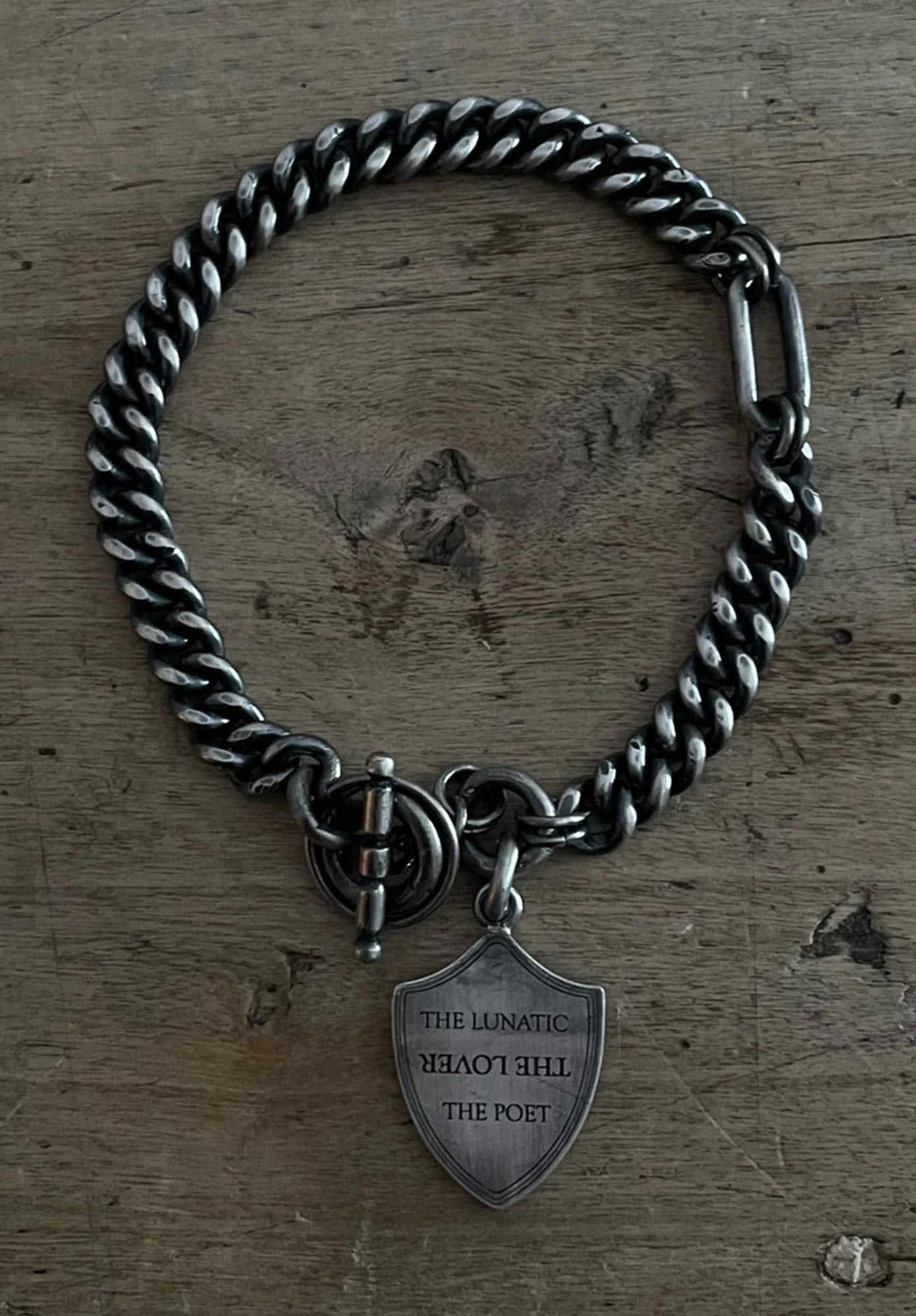 TO GARAL - CHARACTER SHIELDS BRACELET - OXIDIZED SILVER