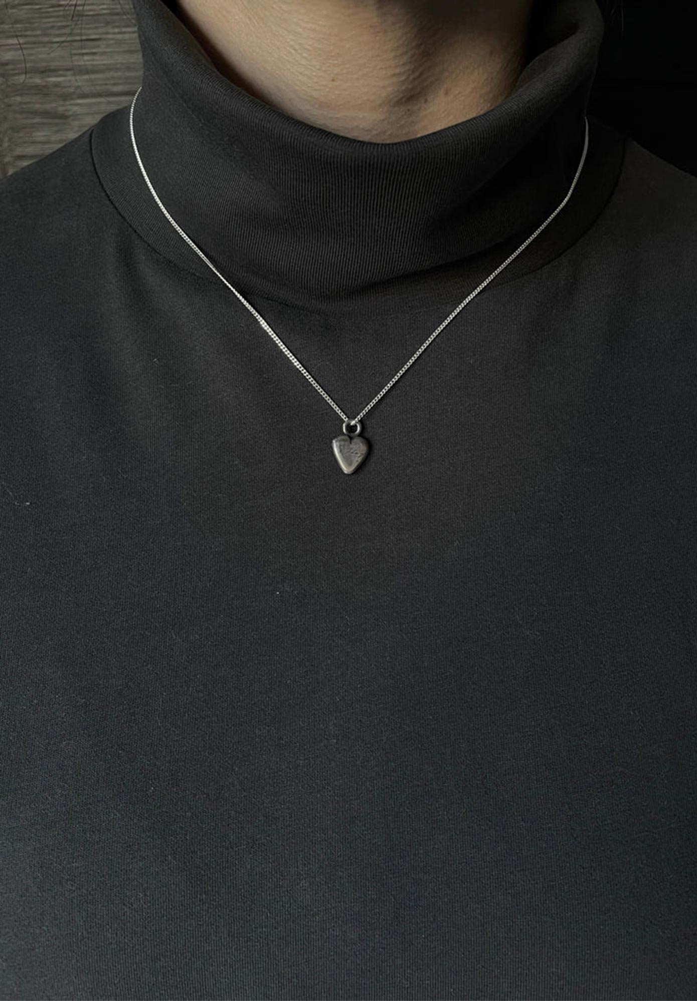 TO GARAL - STAY HEART NECKLACE - OXIDIZED SILVER