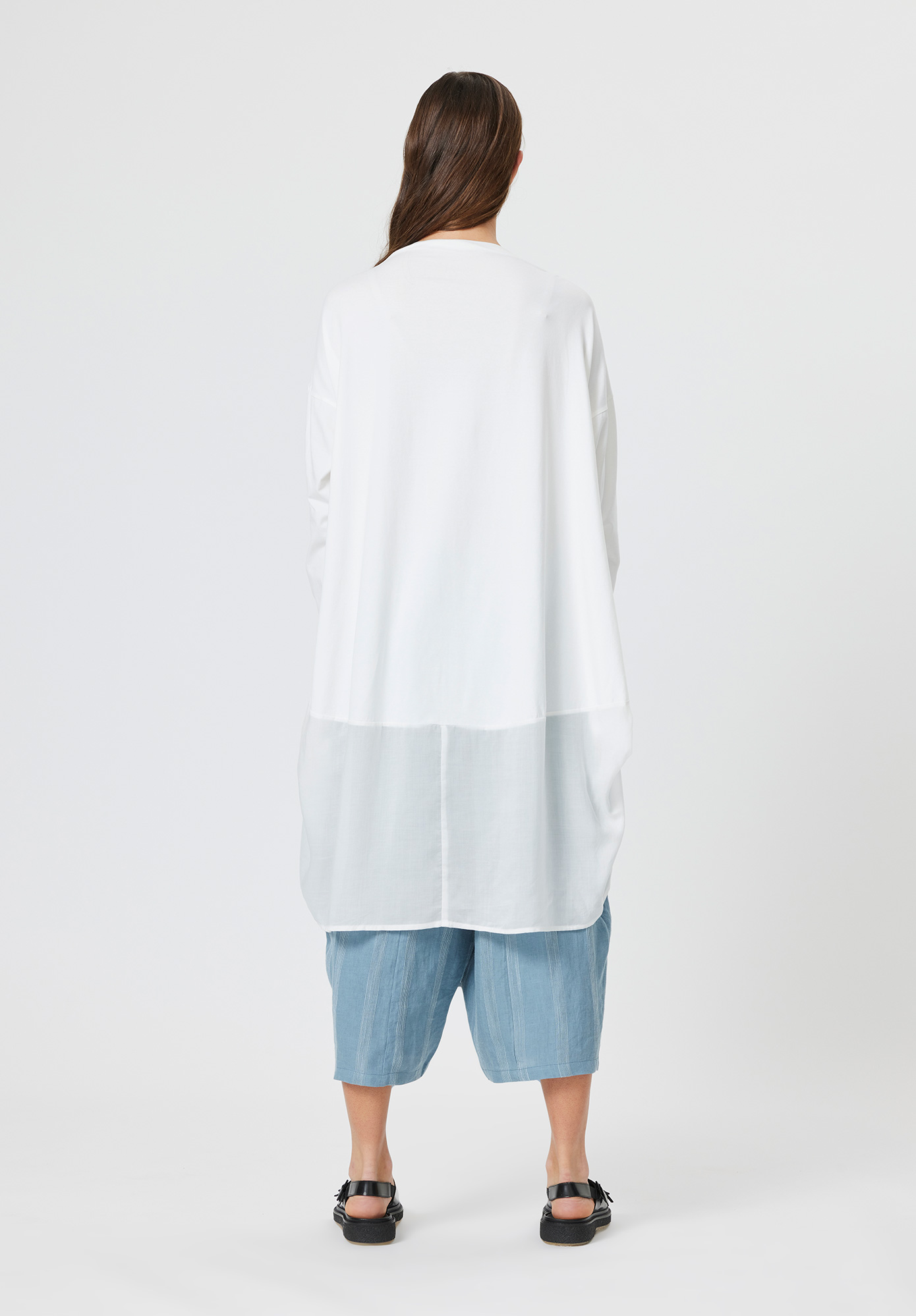LONG SLEEVE EXTENDED HEM TUNIC - WHITE