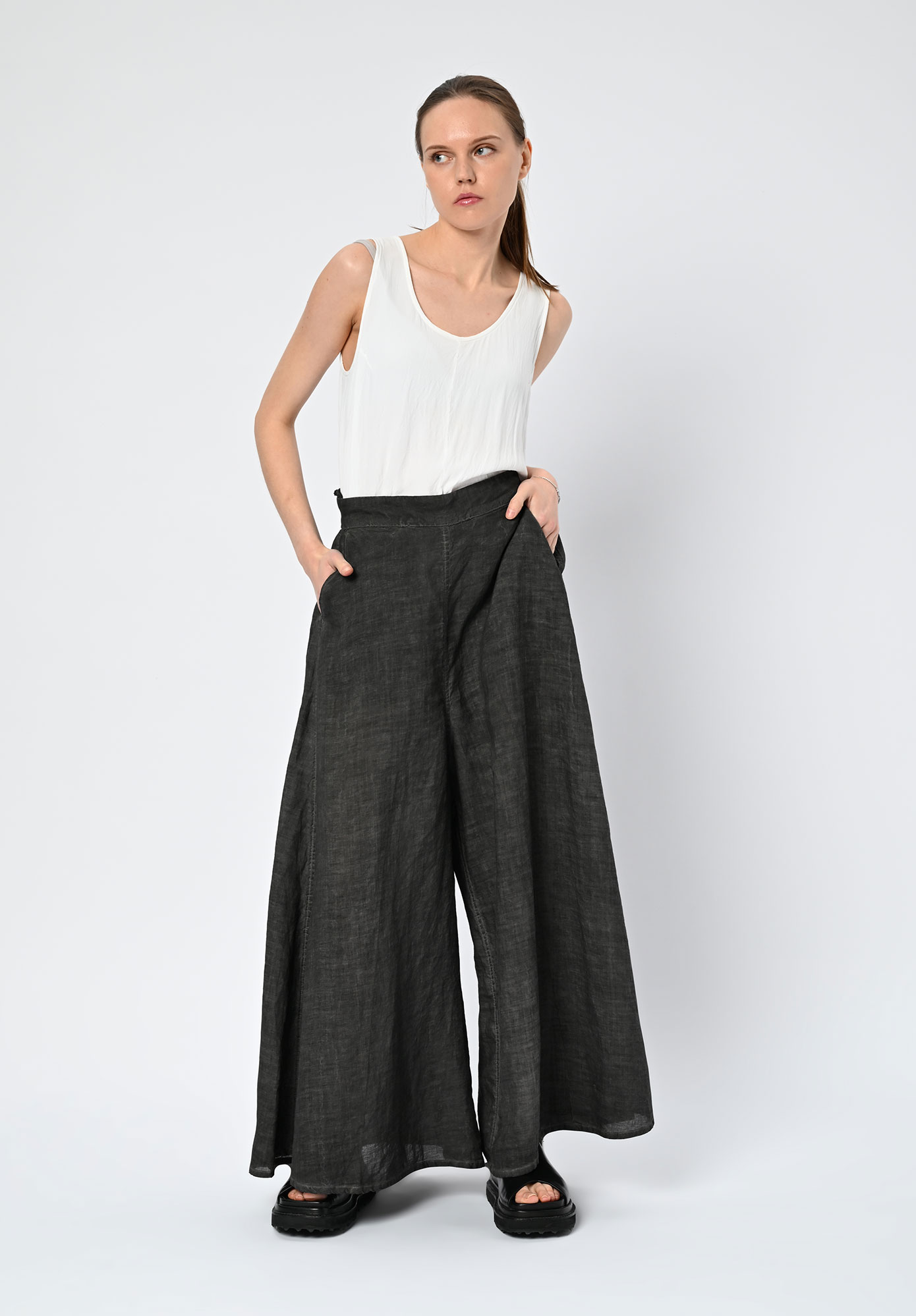 LA VACA LOCA - KRIKELO TROUSERS - COLD BLACK LA VACA LOCA - KRIKELO TROUSERS - COLD BLACK