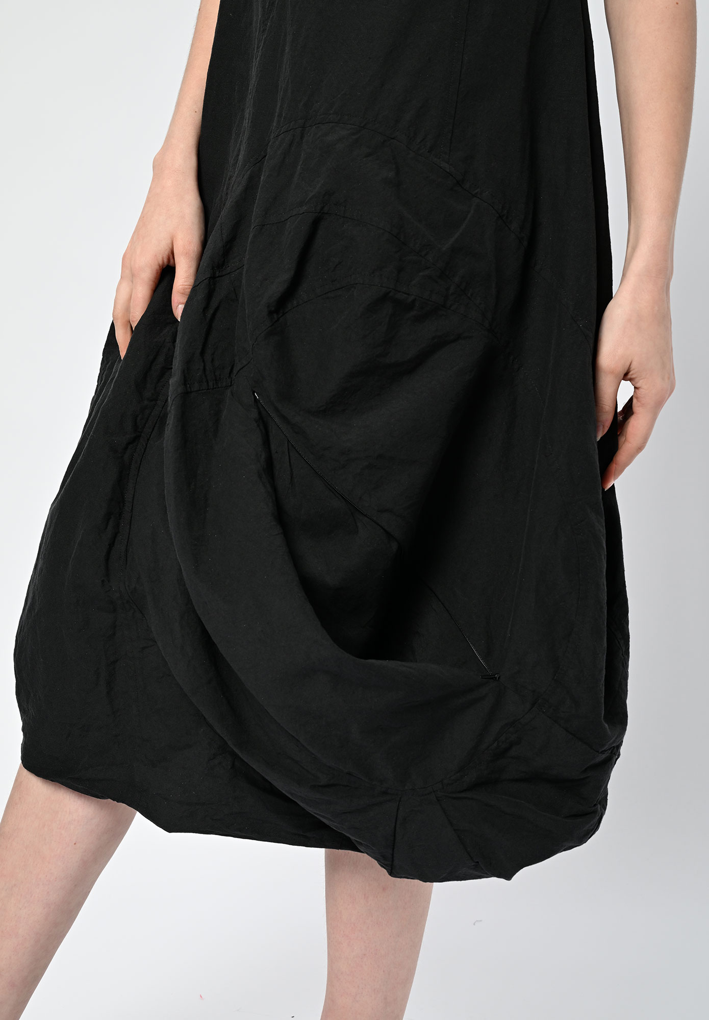 STUDIO RUNDHOLZ | MAINLINE - 3D POCKET DRESS - BLACK
