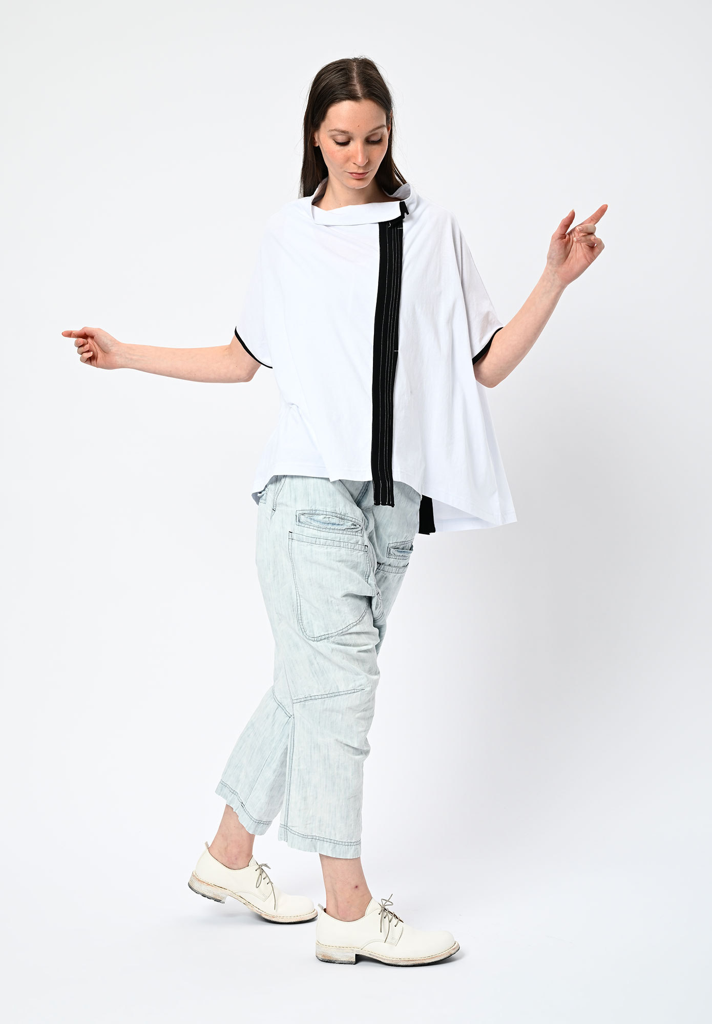 MOYURU - HORIZON EDGE RELAXED TOP - WHITE | BLACK STRIPE