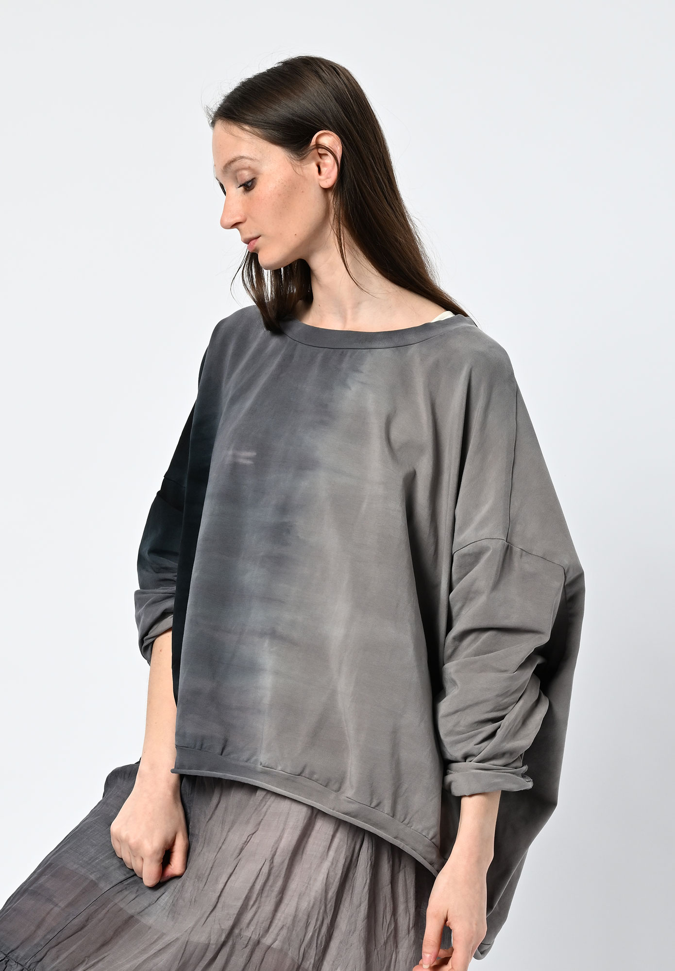 PRIVATSACHEN - TRAUMAMA DIP DYED TOP - MUSKAT | CHARCOAL