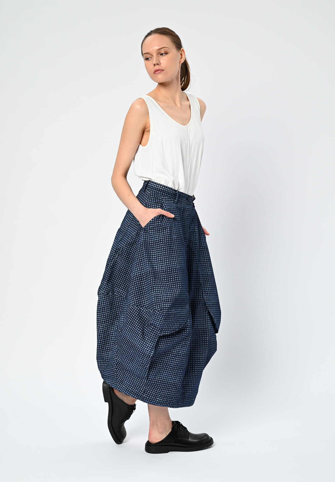 STUDIO RUNDHOLZ | BLACK LABEL - SCULPTURED PANEL TULIP HEM SKIRT - NAVY PRINT