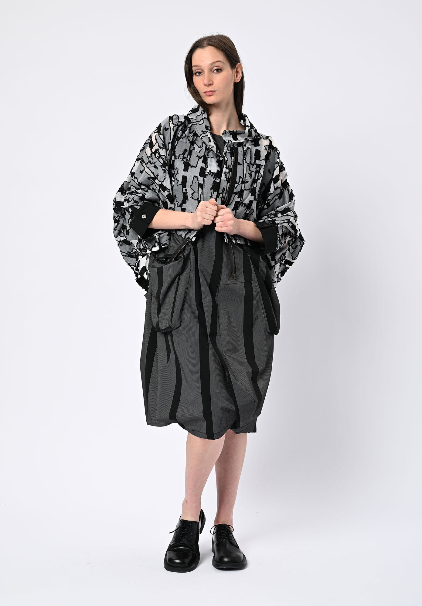 MOYURU - HAZE OVERSIZE JACKET - MONO