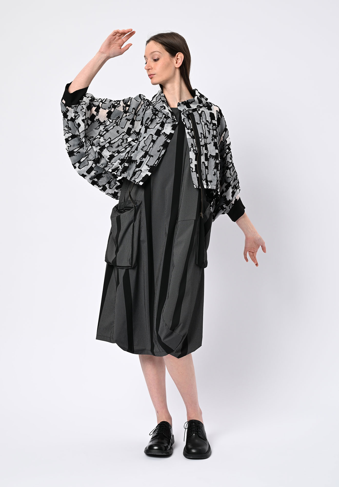 MOYURU - HAZE OVERSIZE JACKET - MONO