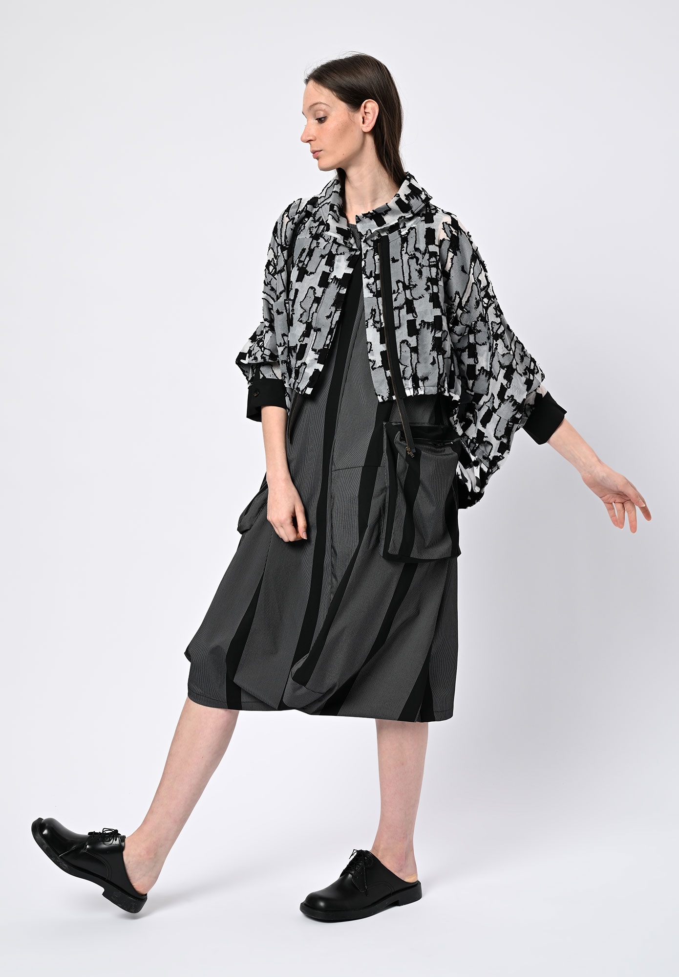 MOYURU - HAZE OVERSIZE JACKET - MONO
