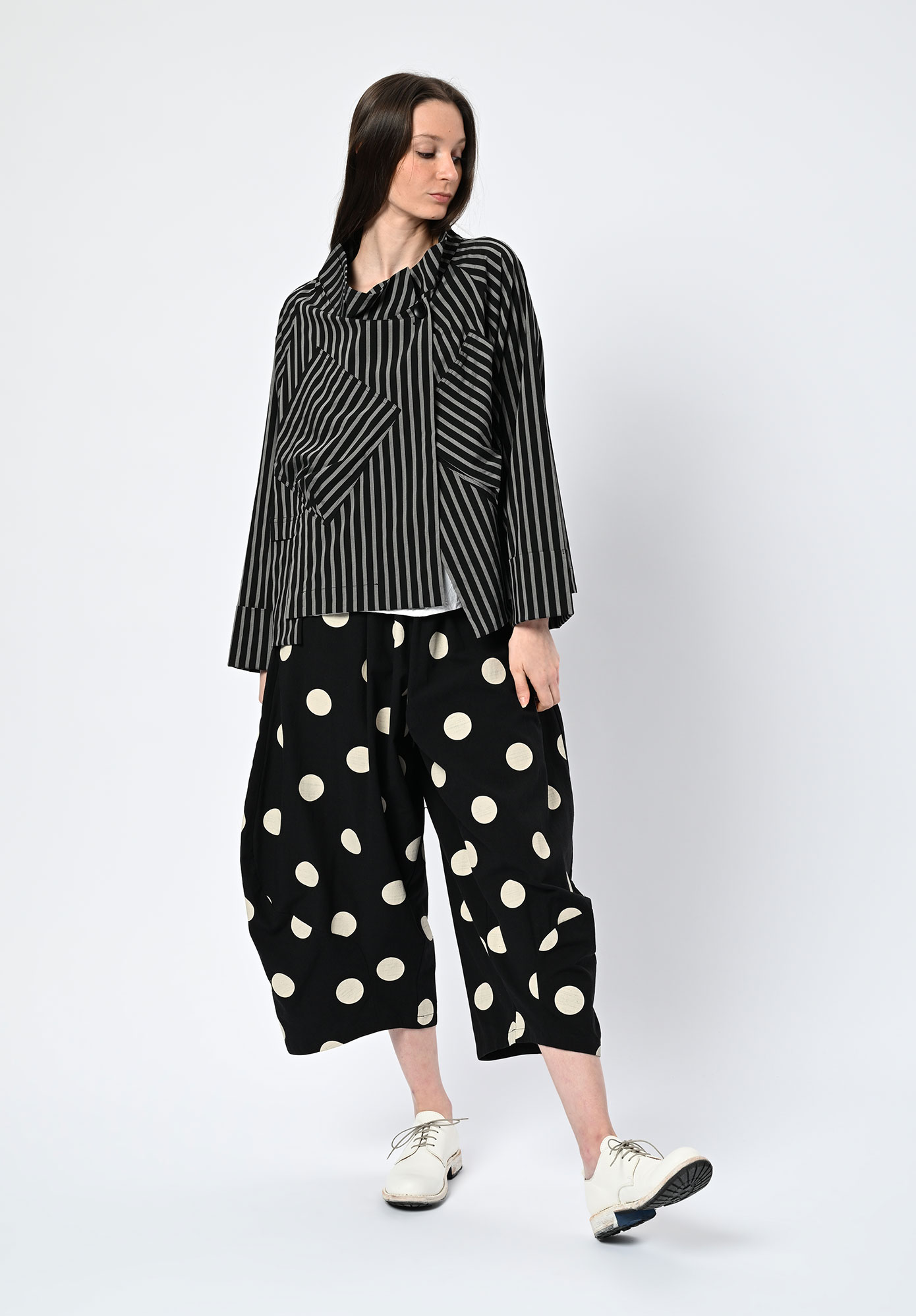 MOYURU - CROSSBREEZE ASYMMETRIC JACKET - BLACK | GREY STRIPE