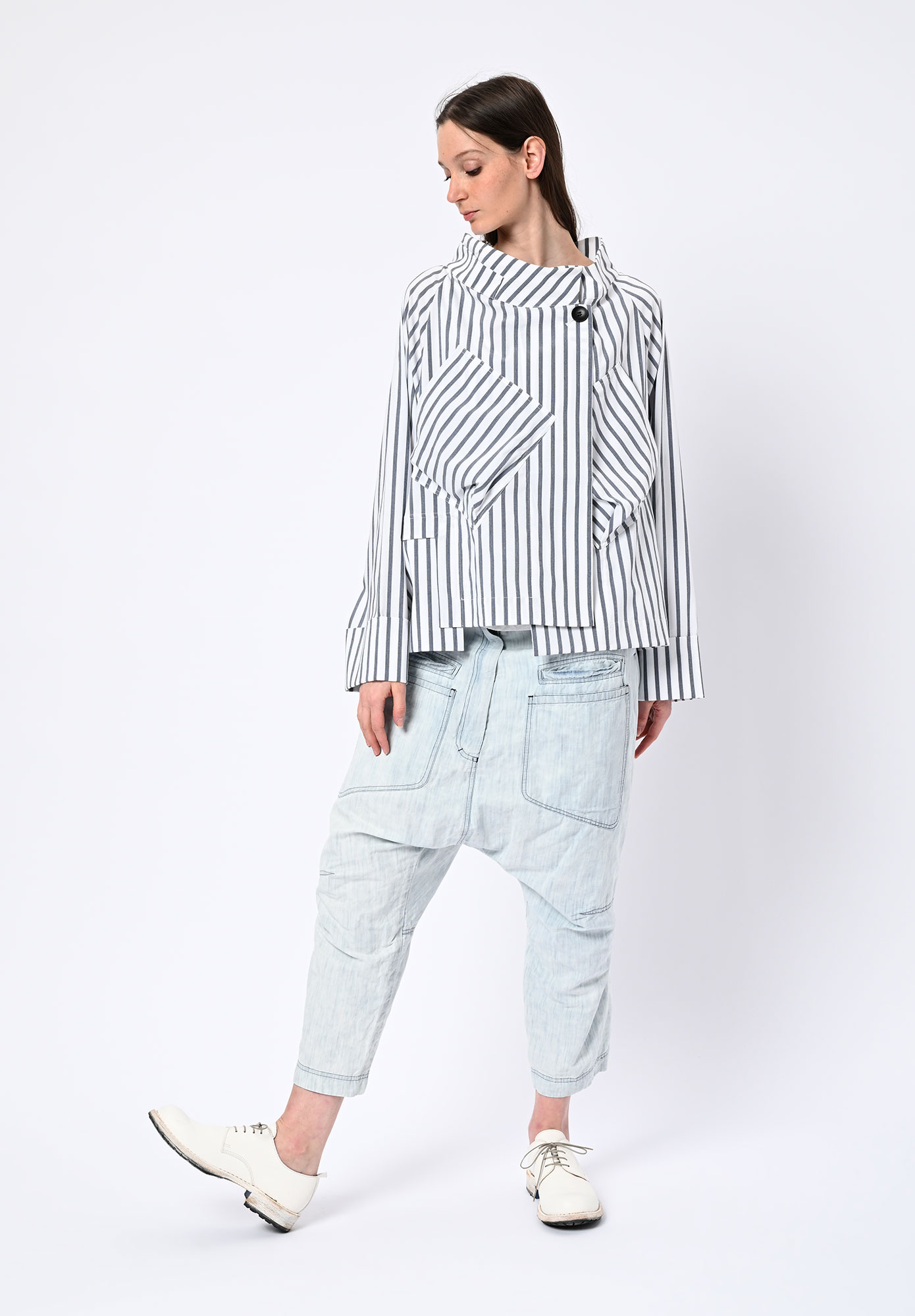 MOYURU - CROSSBREEZE ASYMMETRIC JACKET - WHITE | GREY STRIPE