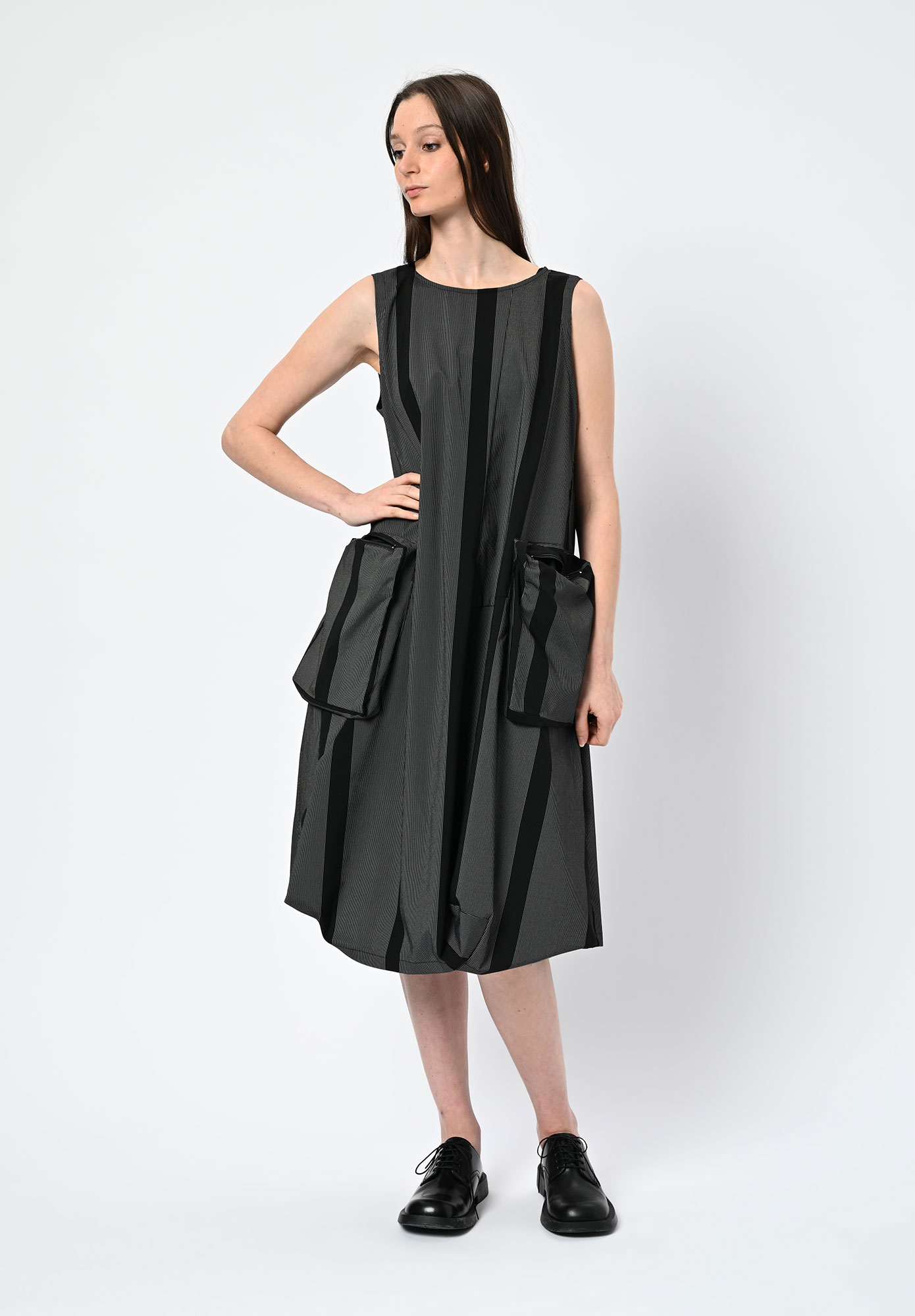MOYURU - MOMENTUM 3D POCKET TUNIC DRESS - BLACK