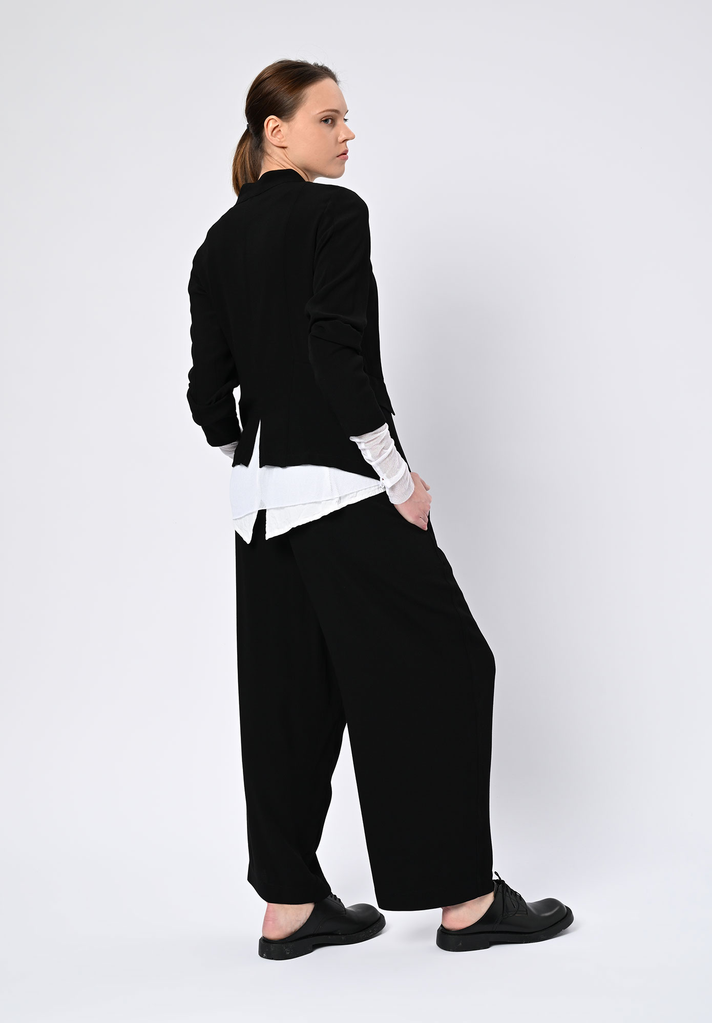 PAL OFFNER - FLUID SHORT JACKET - BLACK