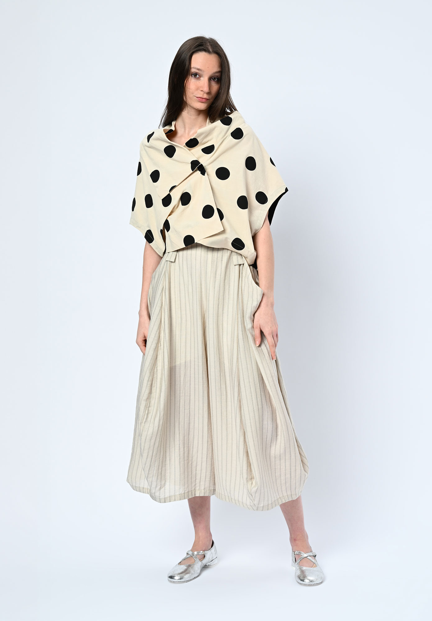 MOYURU - ECHO DOT CROPPED JACKET - NATURAL | BLACK