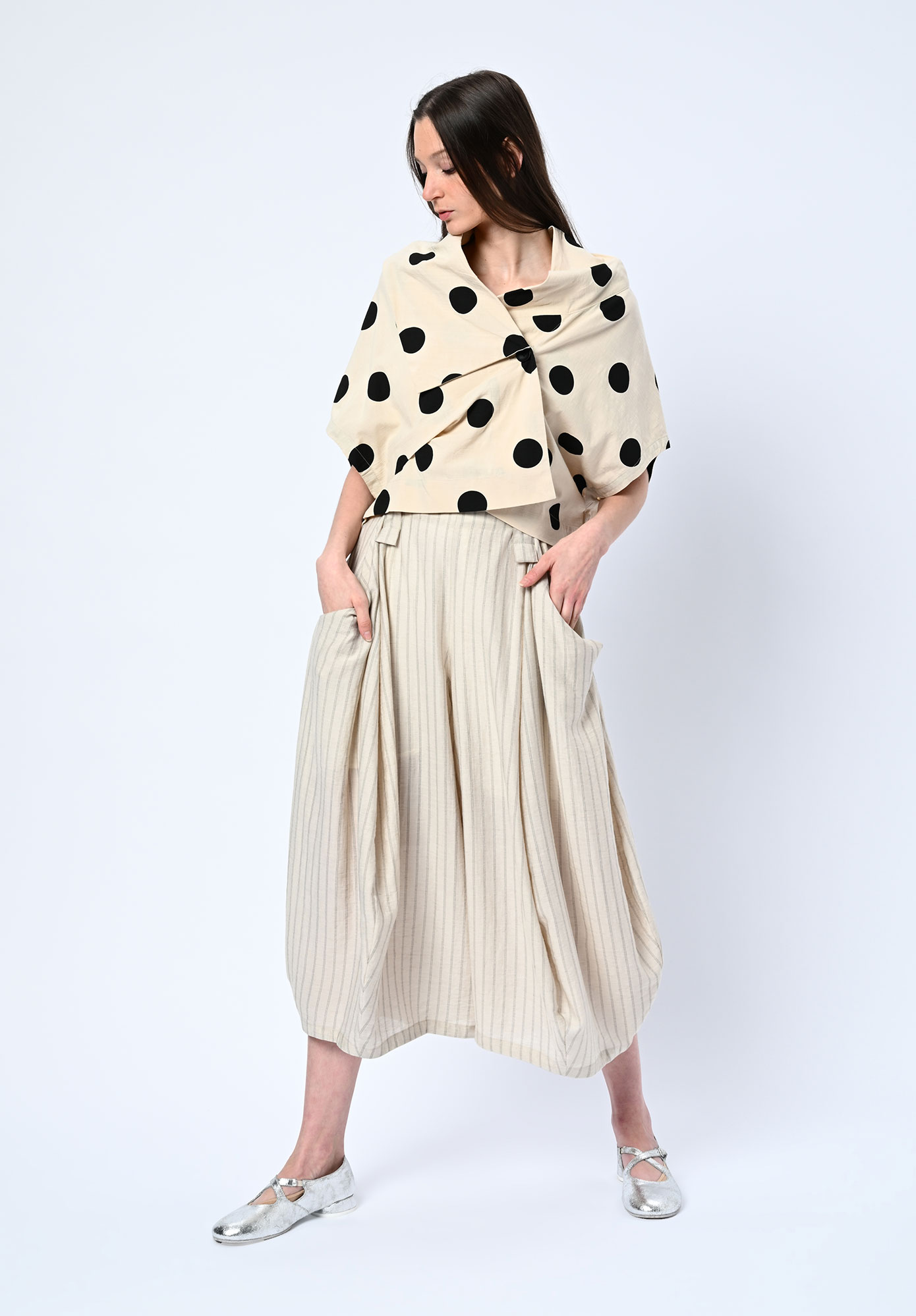 MOYURU - ECHO DOT CROPPED JACKET - NATURAL | BLACK