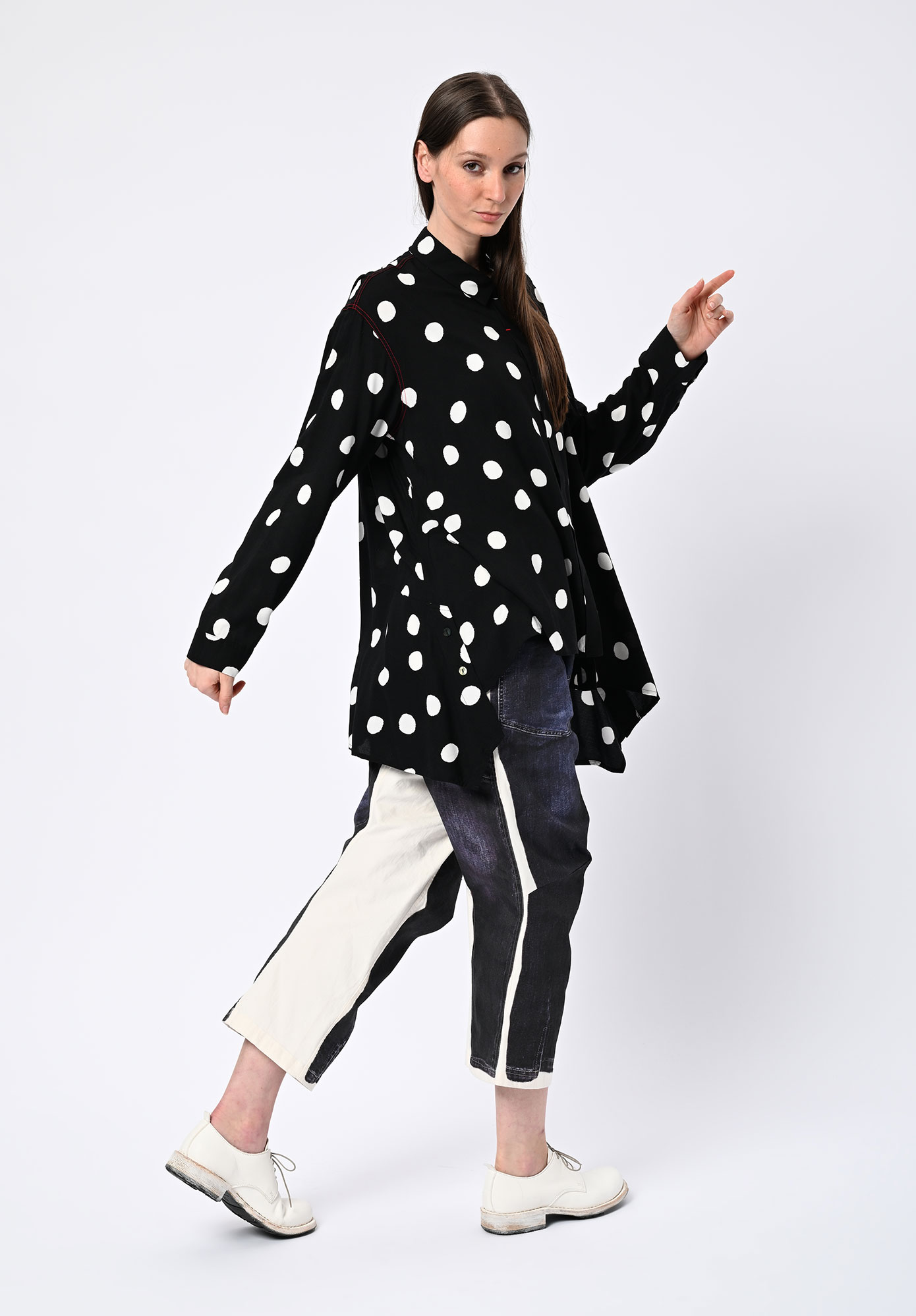 MOYURU - AURA SPOT ASYMM SHIRT - BLACK | WHITE