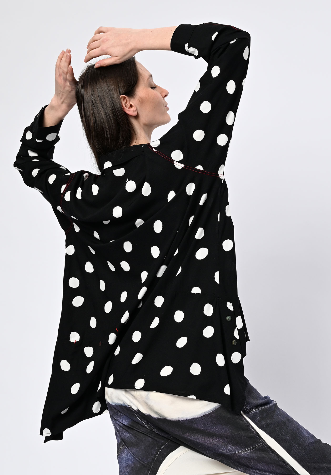MOYURU - AURA SPOT ASYMM SHIRT - BLACK | WHITE