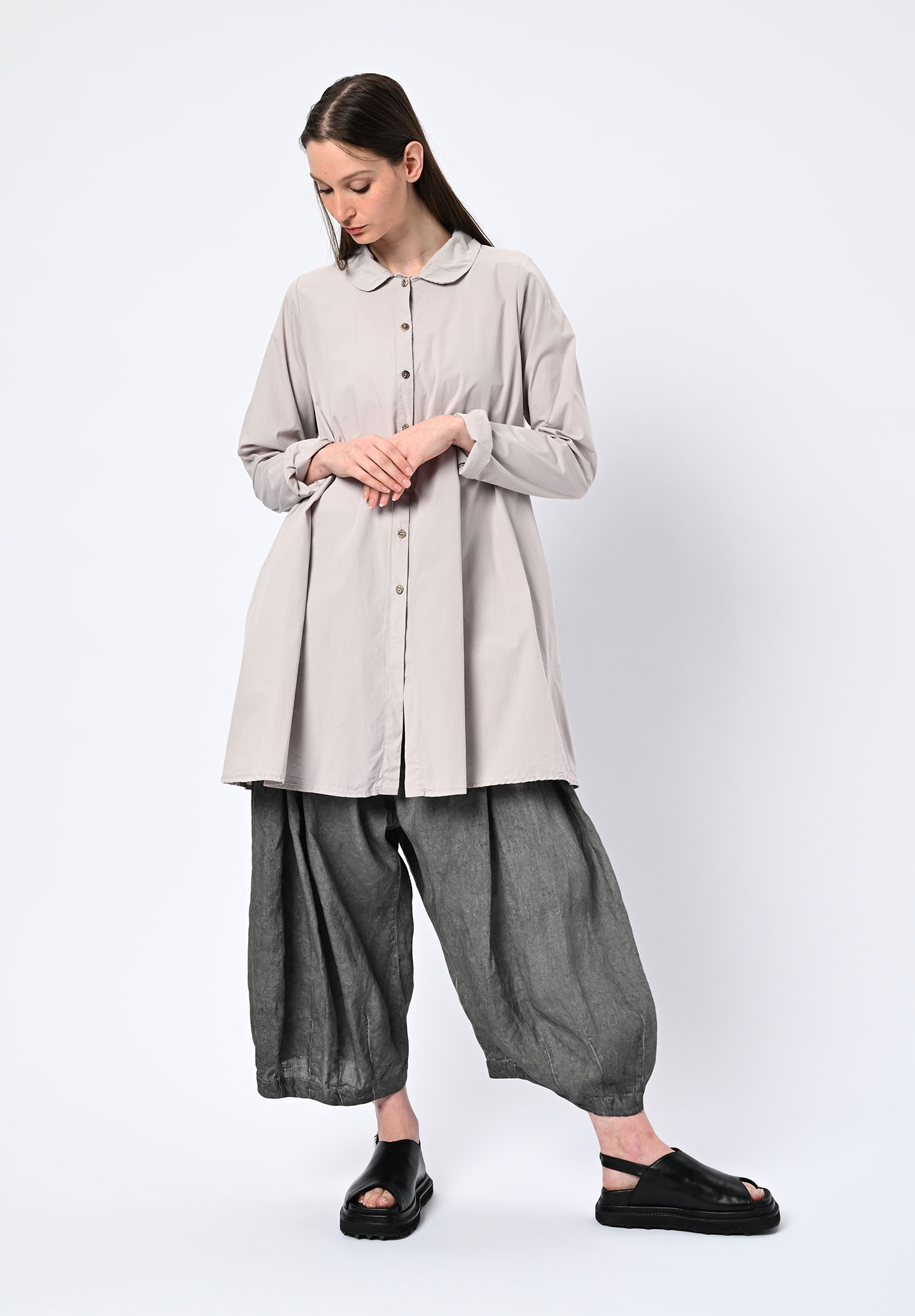 PRIVATSACHEN - SAAGERAT PETER PAN COLLAR TRAPEZE SHIRT - KIESEL | QUARTZ